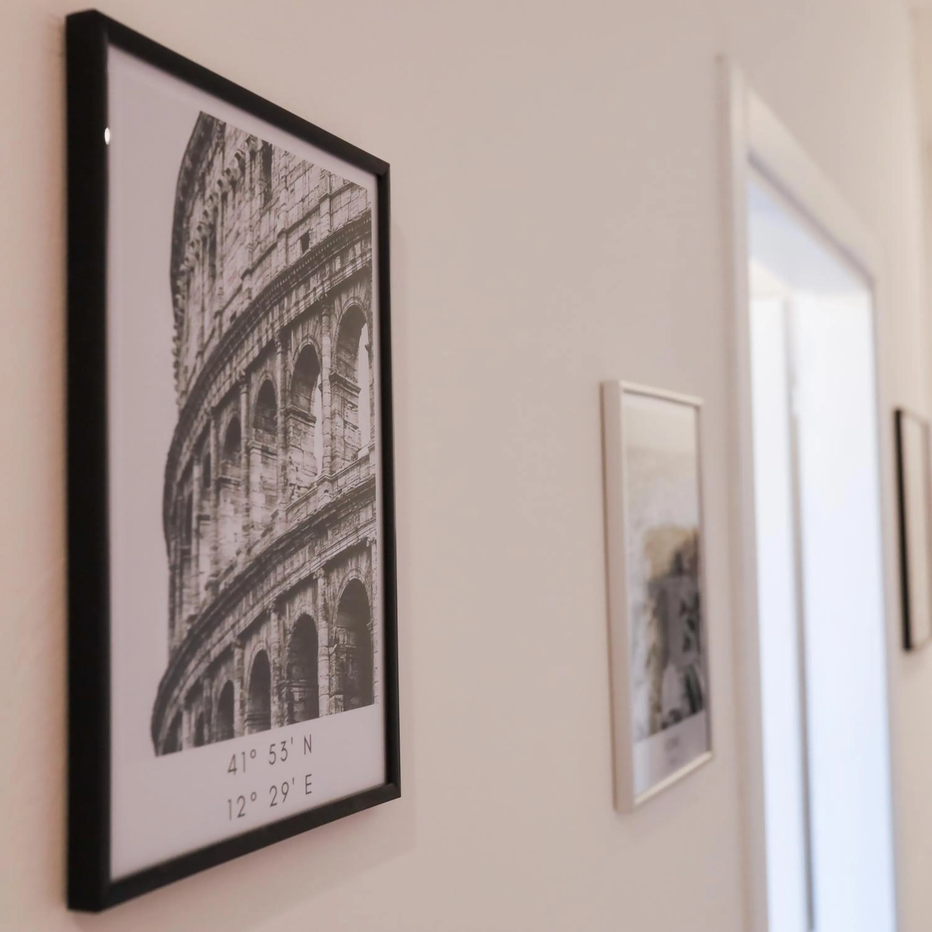 Decorative detail in Cielo Vaticano Guest House