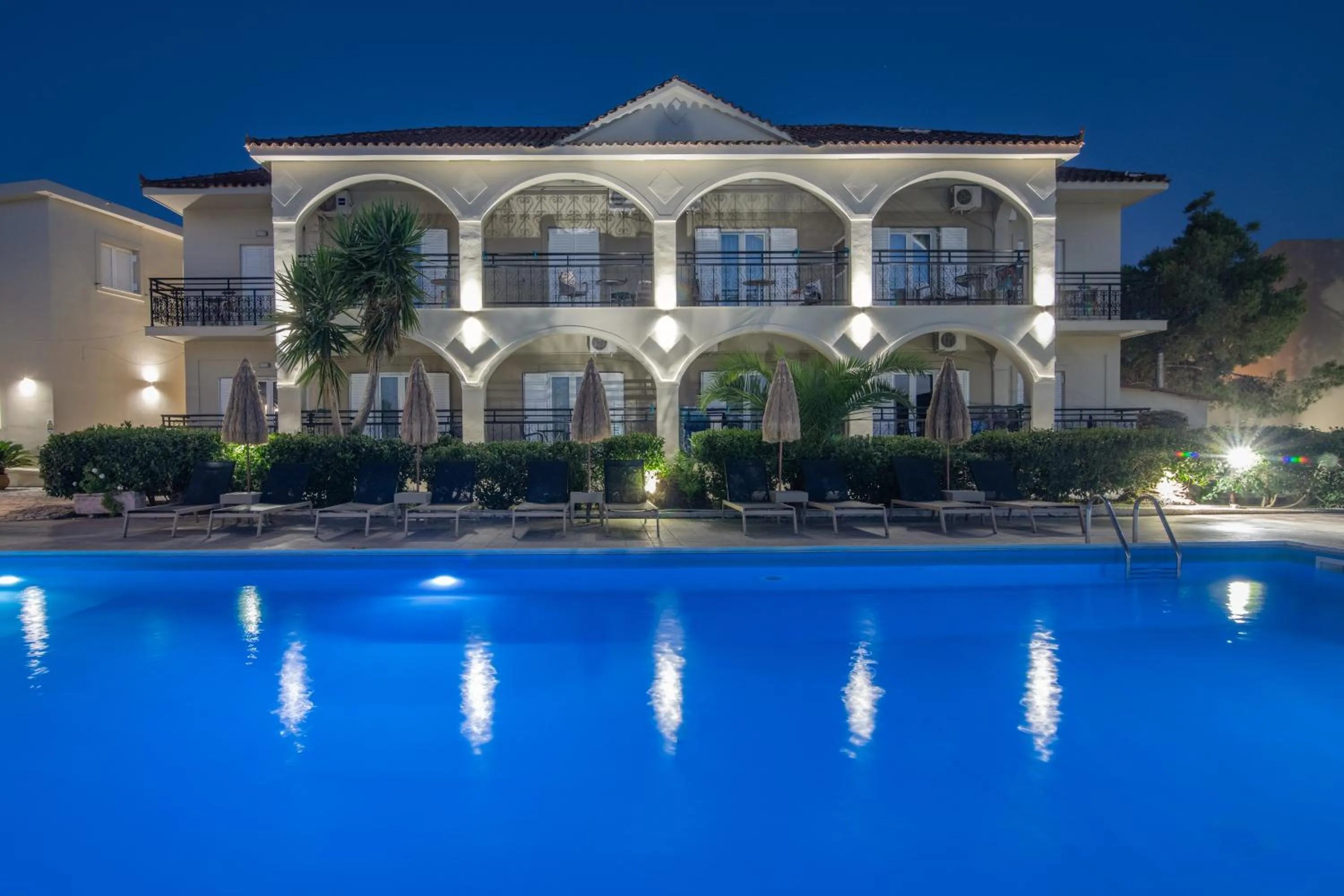 Property building in Grapevines Hotel