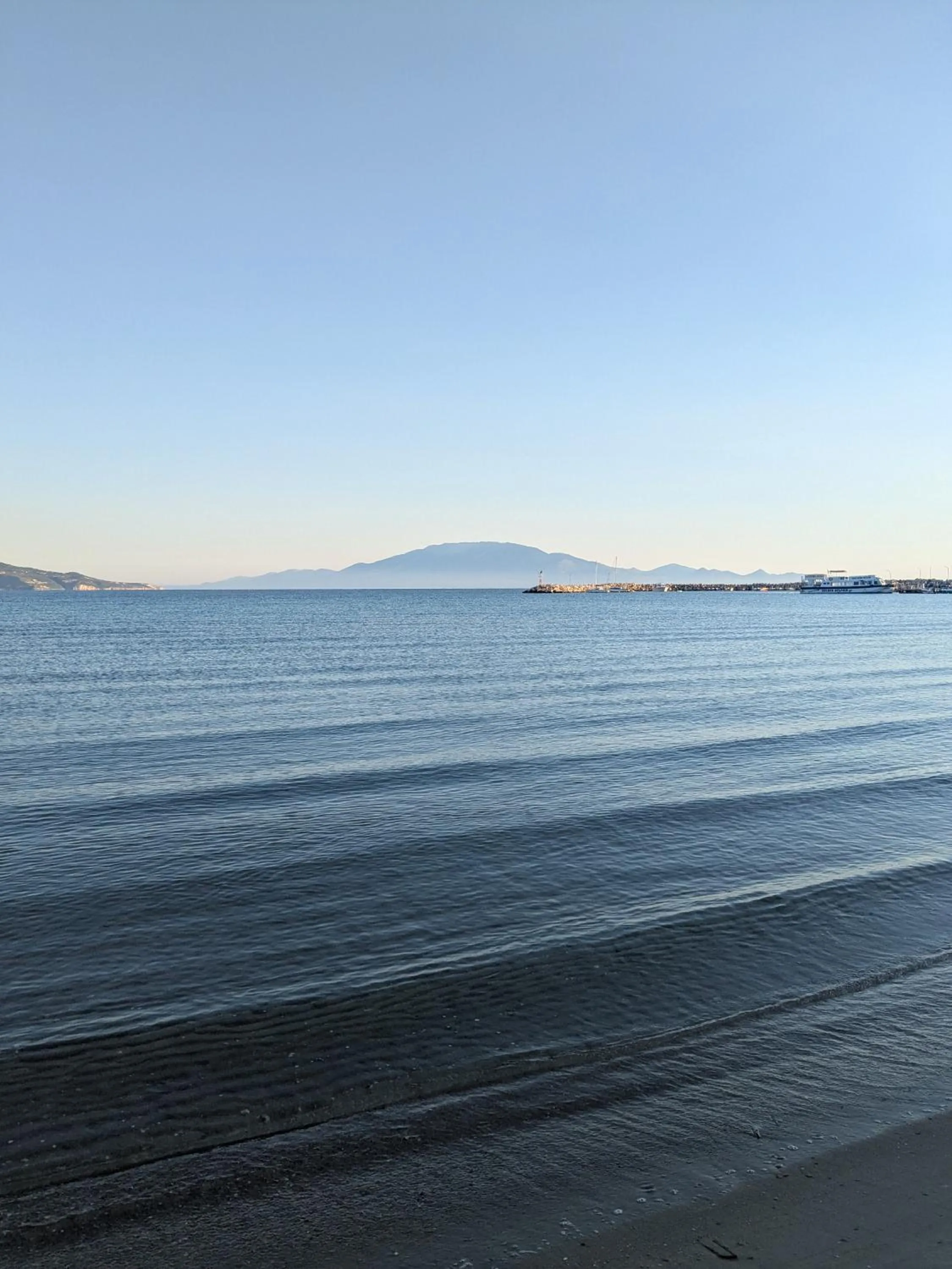 Beach in Grapevines Hotel