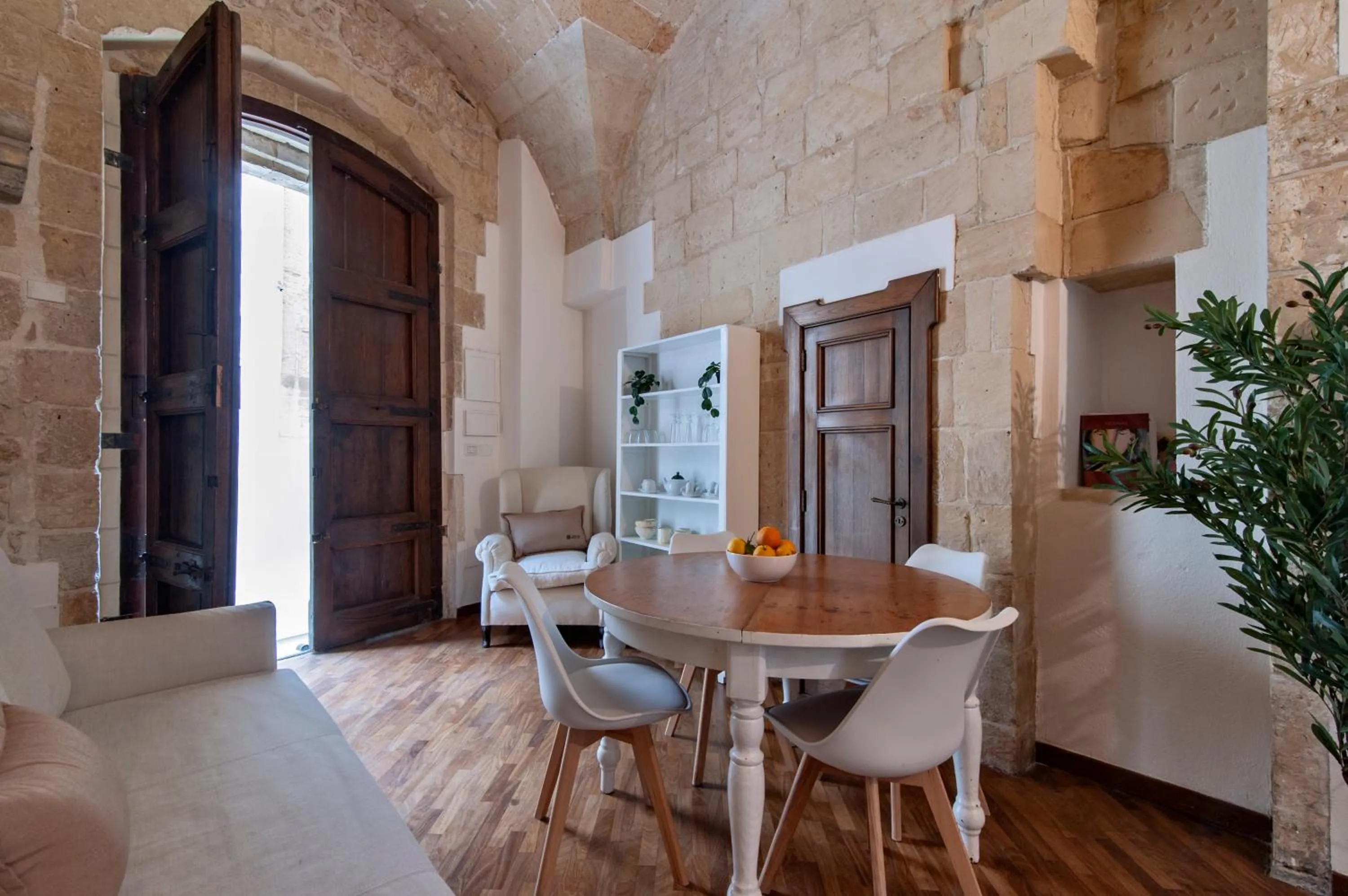 Dining area in Chiesa Greca Suites - Lecce Selection