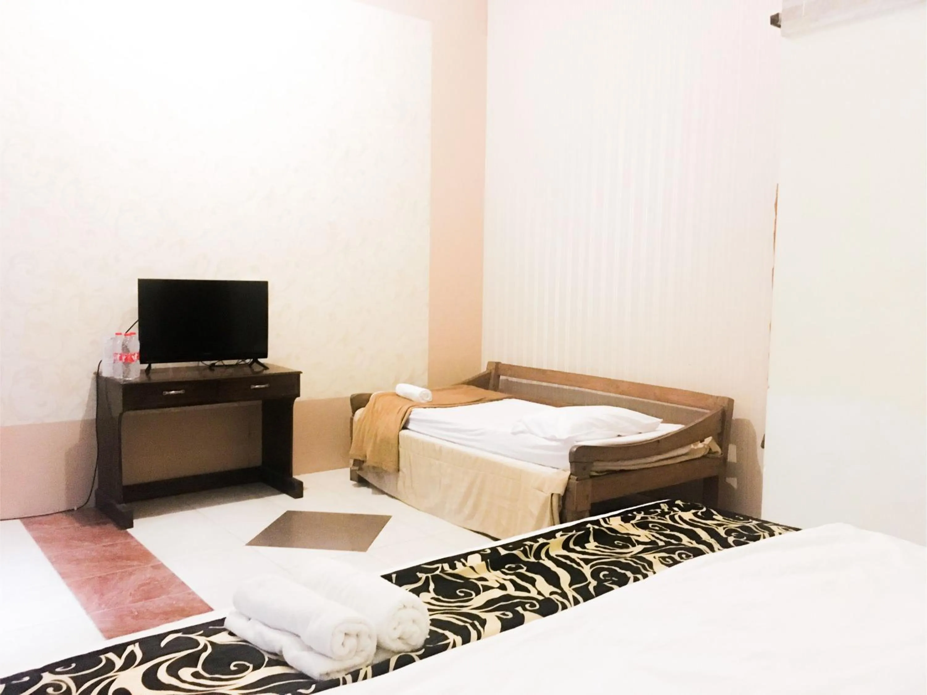 Bed in nDalem Joglo Krawitan Syariah