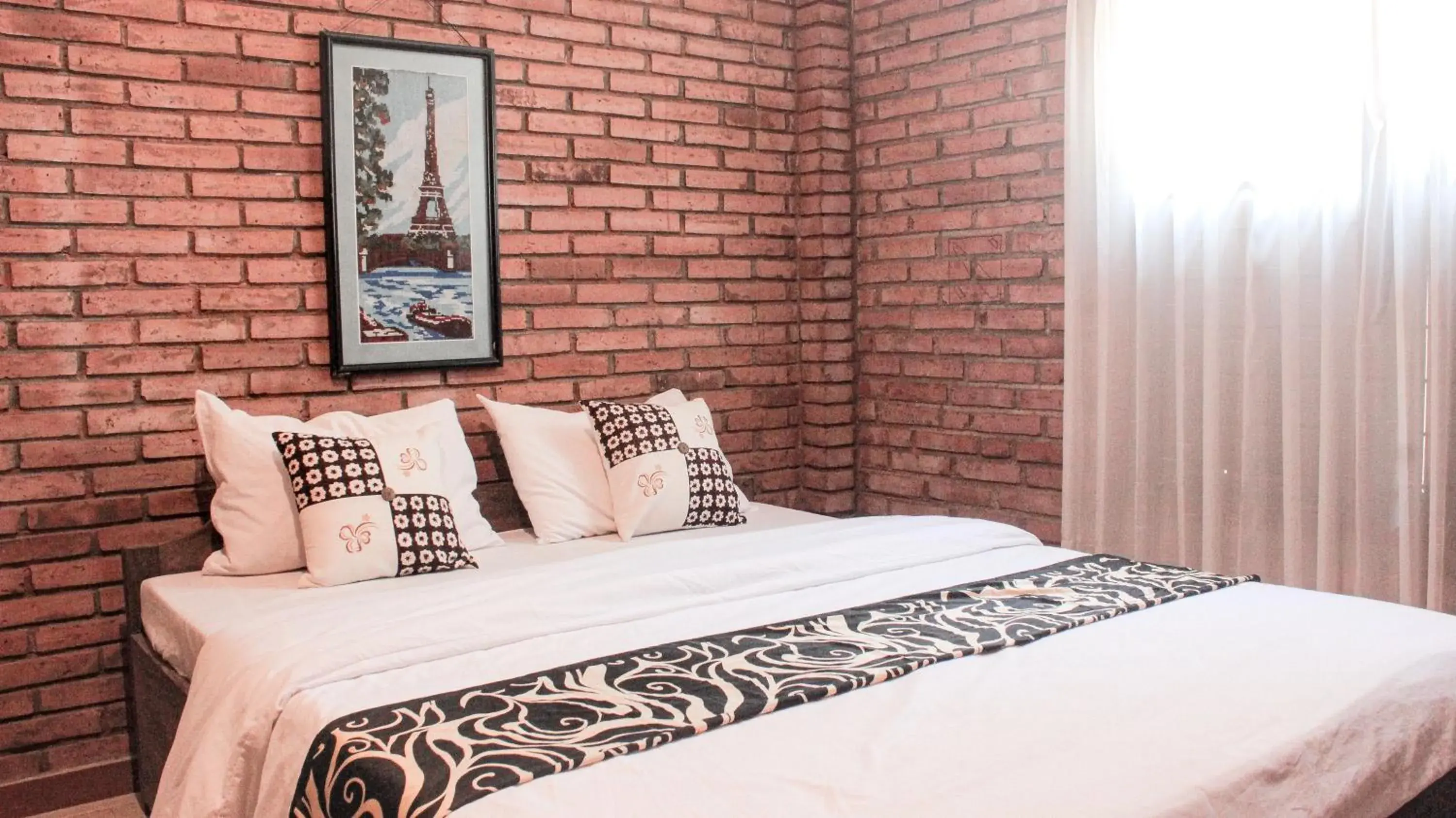 Bed in nDalem Joglo Krawitan Syariah Bed in nDalem Joglo Krawitan Syariah