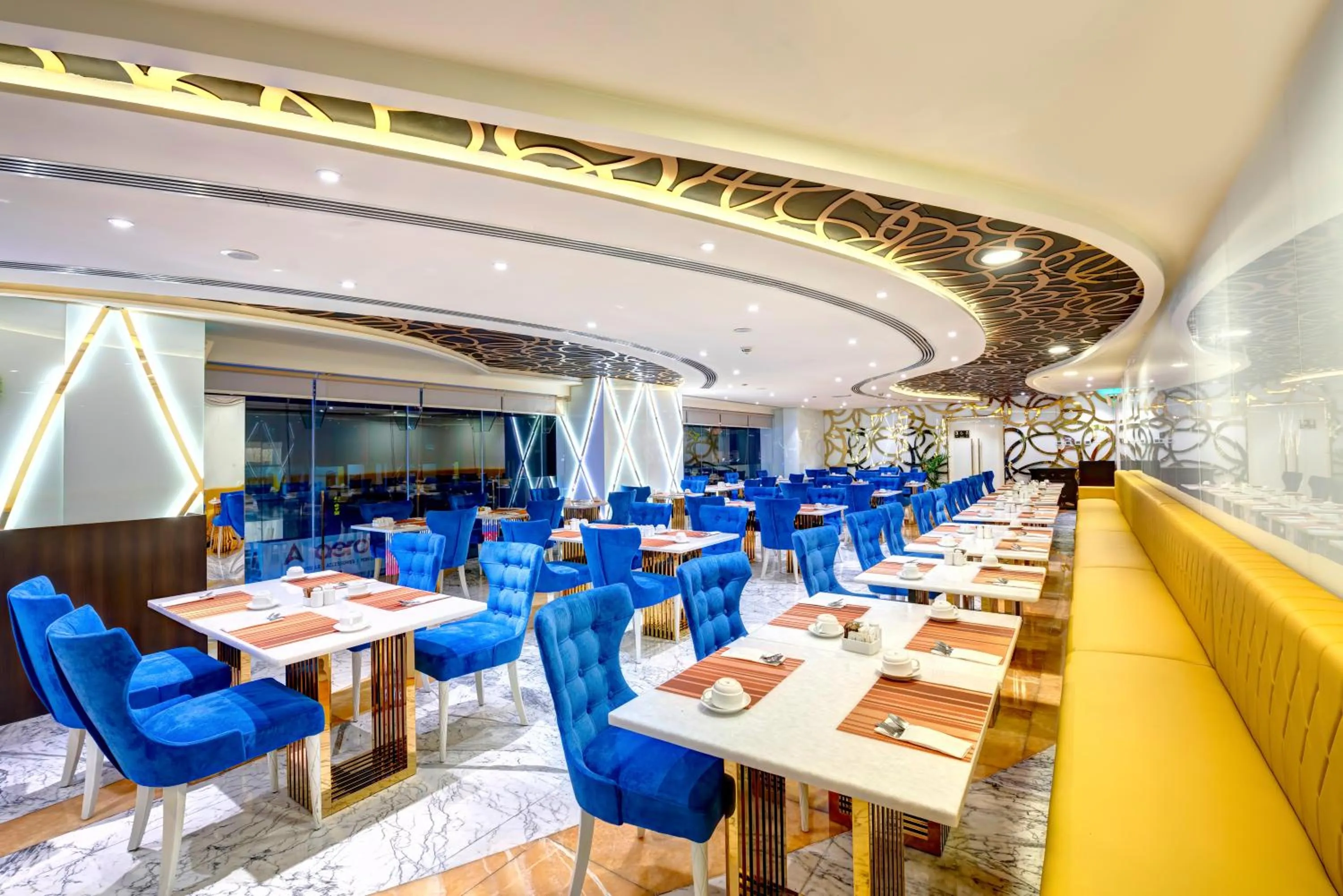 Restaurant/places to eat in Gevora Hotel