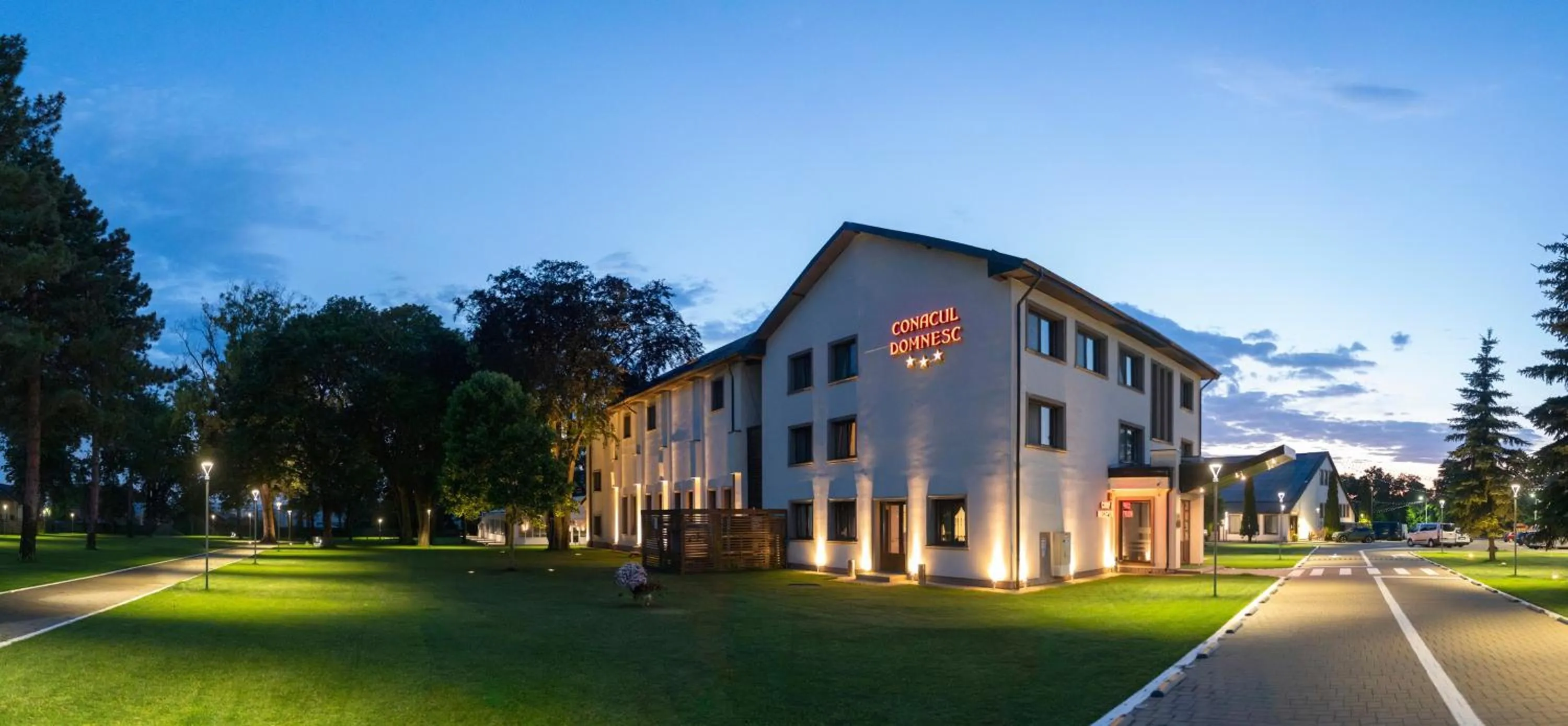 Property building in Conacul Domnesc