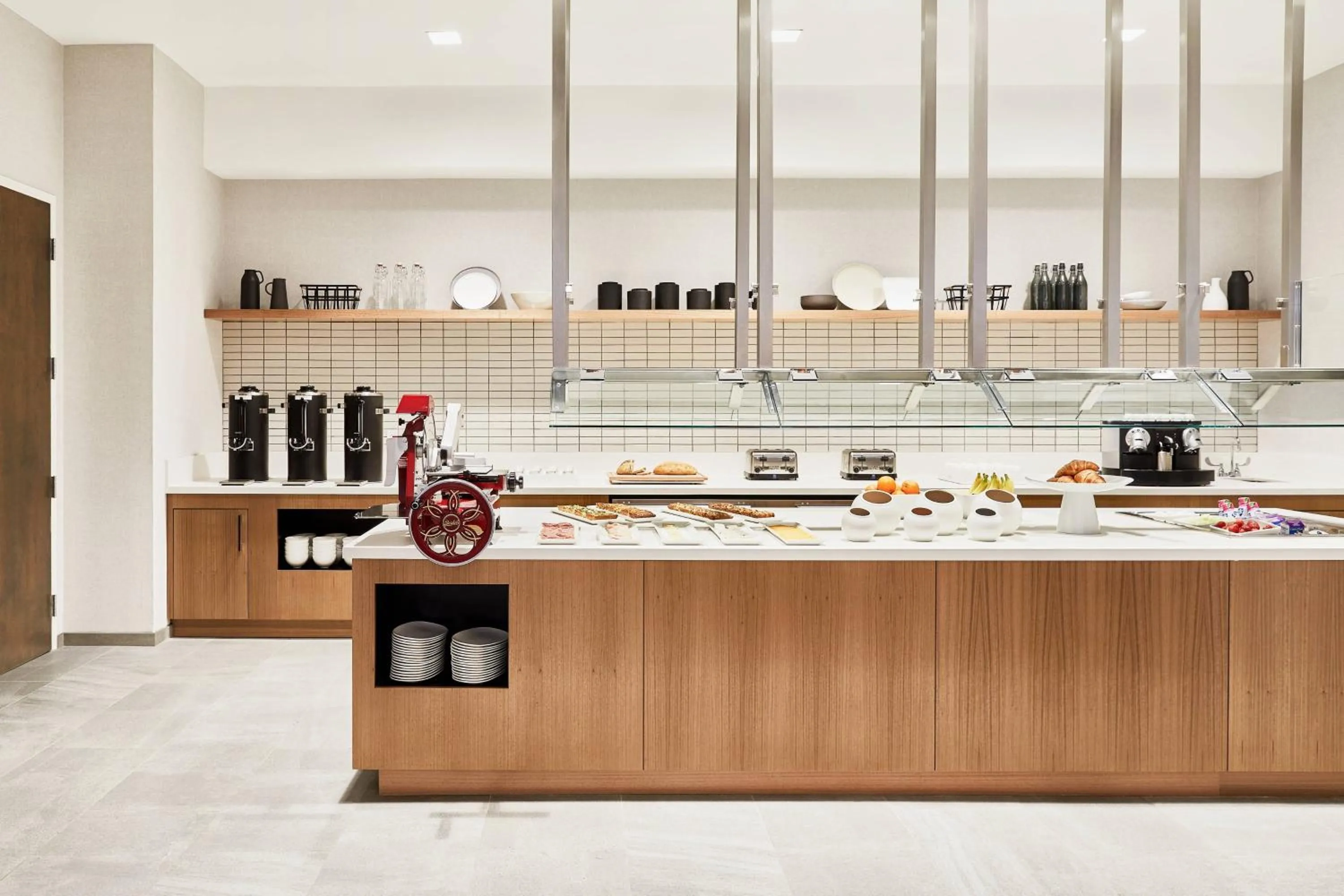 Kitchen or kitchenette in AC Hotel By Marriott Dallas By The Galleria