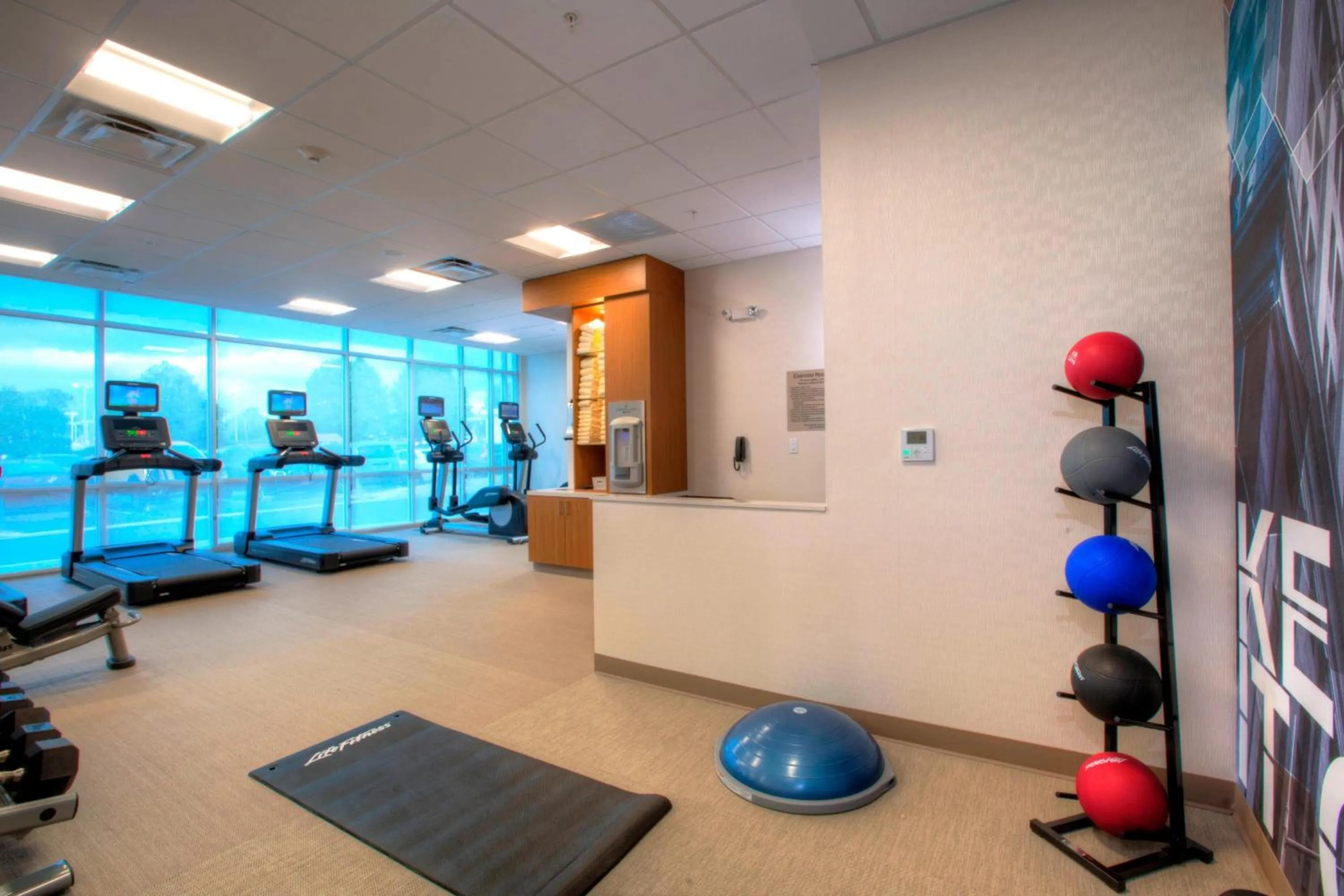 Fitness centre/facilities in Springhill Suites By Marriott Newark Downtown