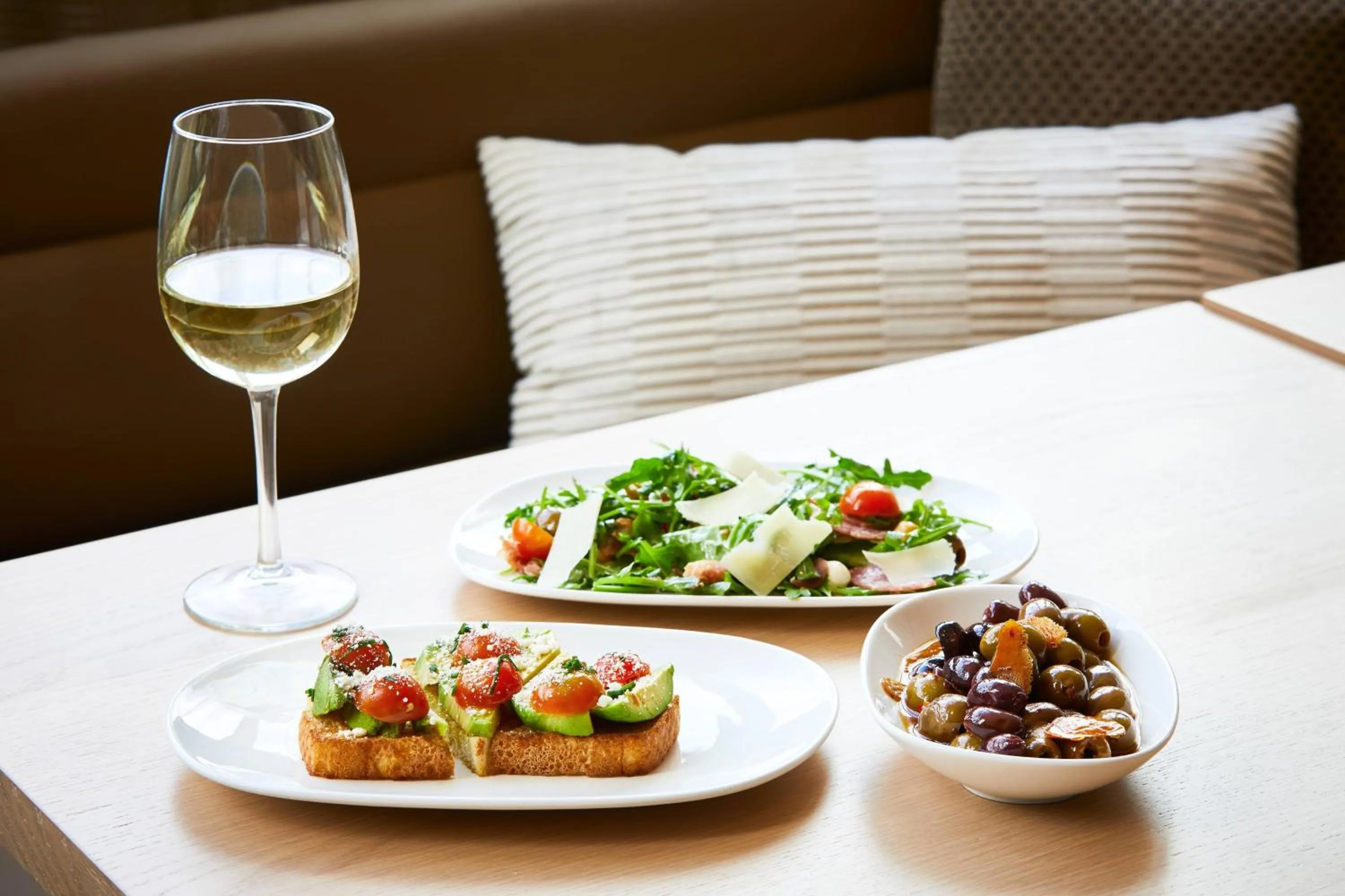 Lounge or bar in AC Hotel By Marriott Salt Lake City Downtown