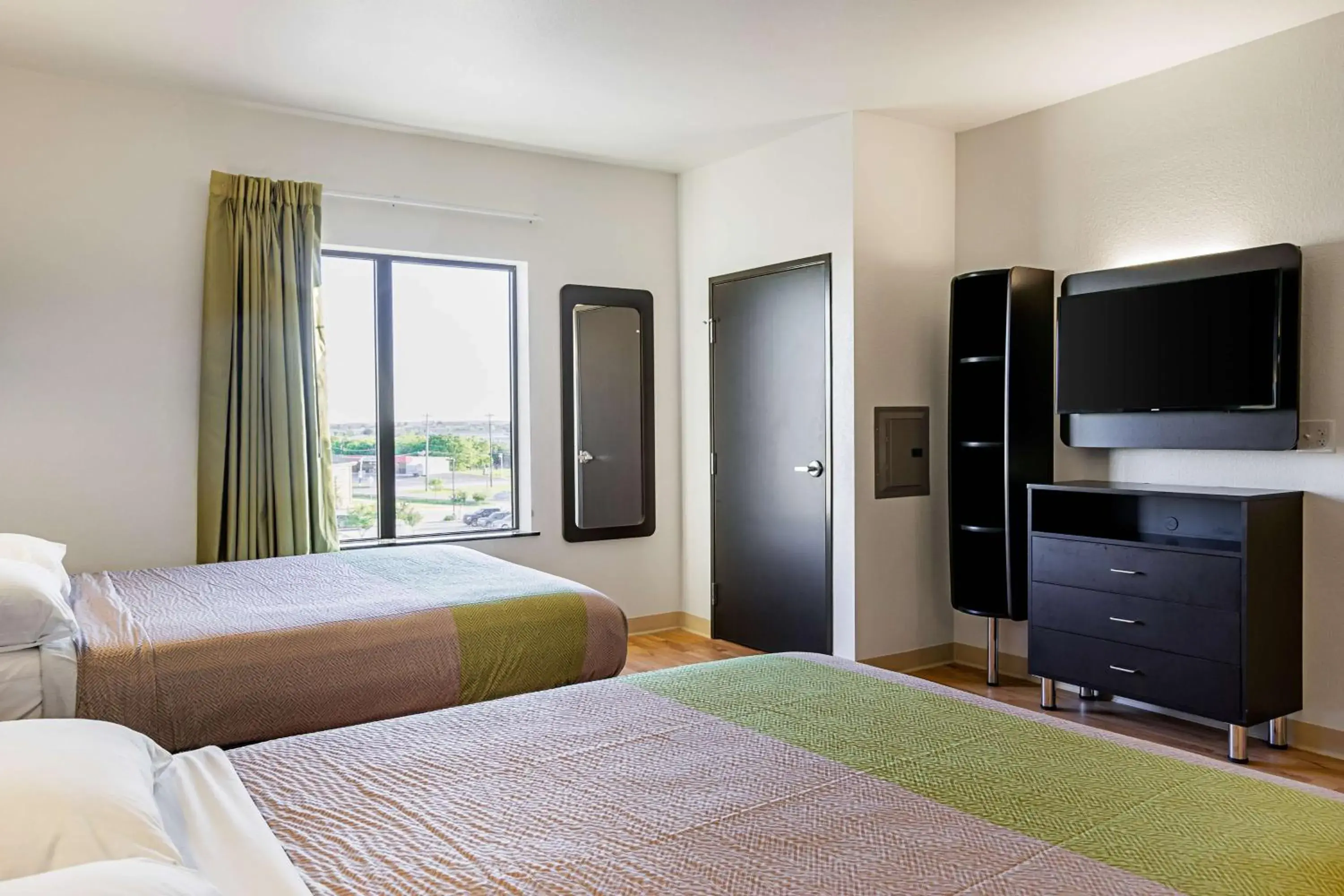 TV and multimedia, Bed in Studio 6-Buda, TX TV and multimedia, Bed in Studio 6-Buda, TX