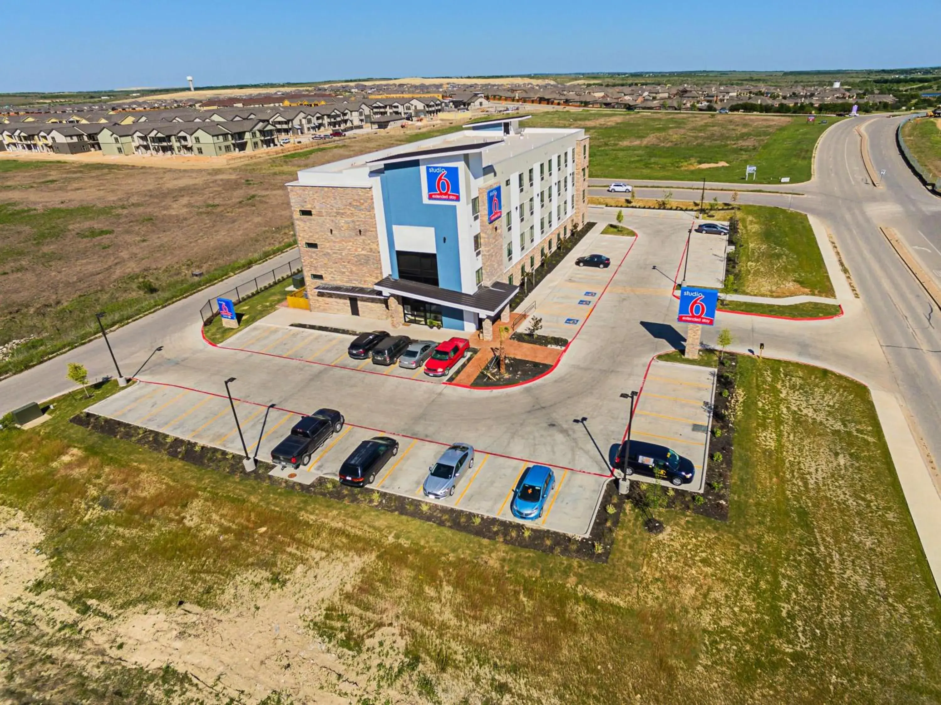 Property building in Studio 6-Buda, TX Property building in Studio 6-Buda, TX