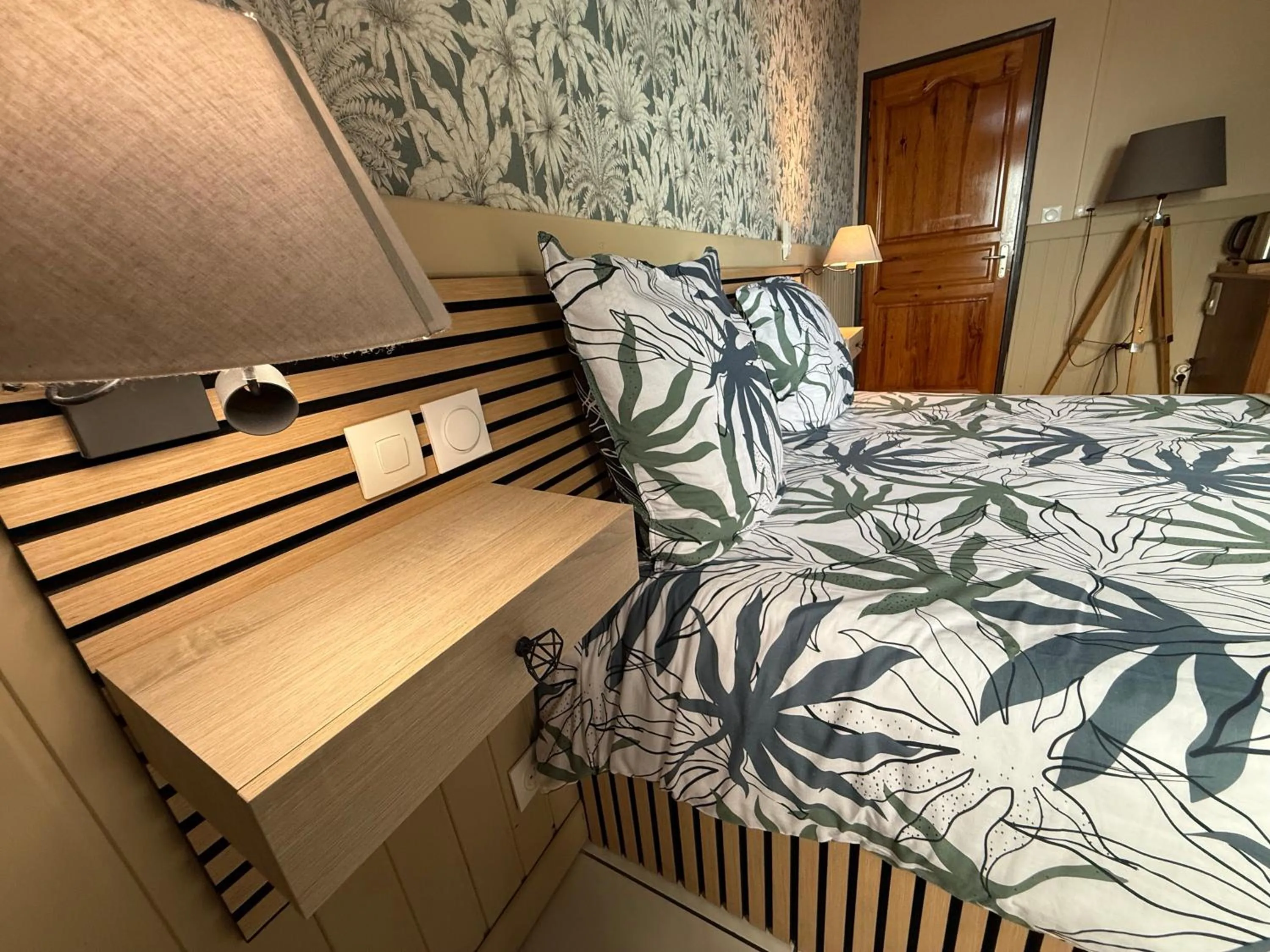 Bed in Auberge Desprairies