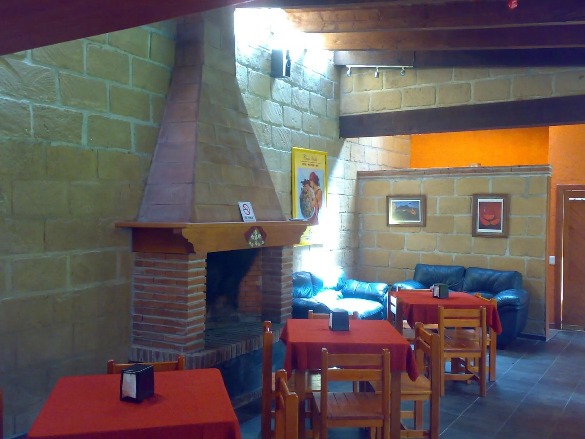 Restaurant/places to eat in Hotel Casa Valle