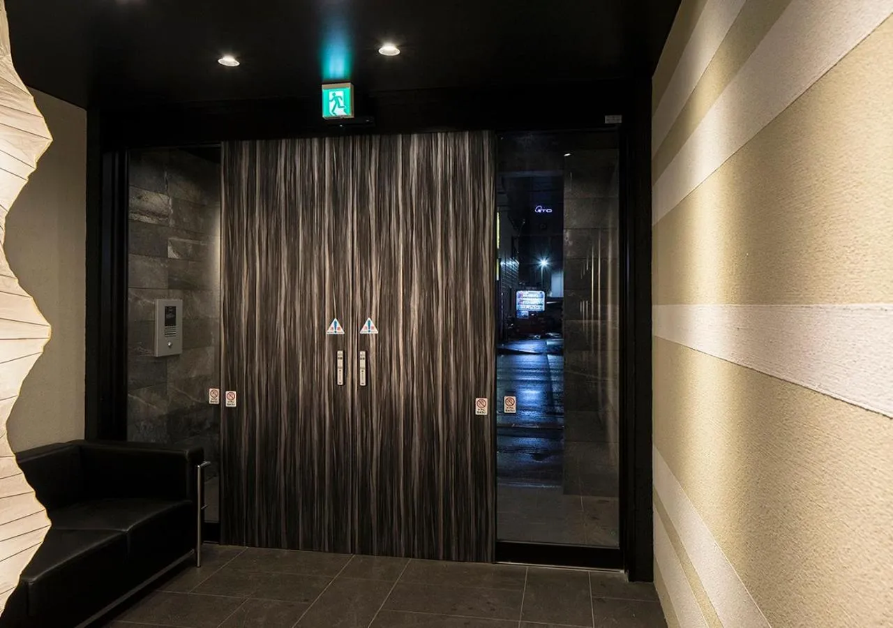 Facade/entrance in PINN-N4E2Ⅱ