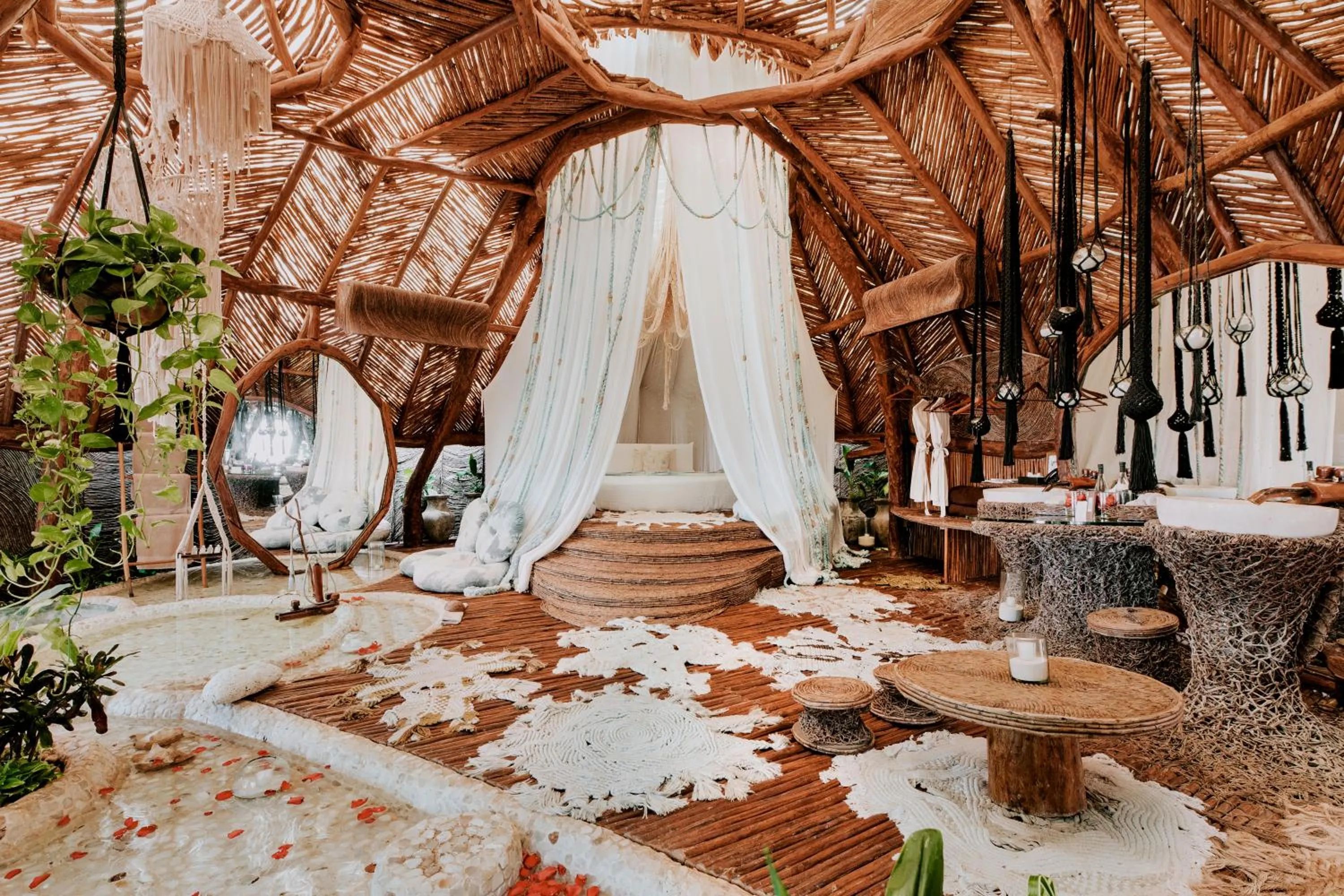 Bed in Azulik - Adults Only