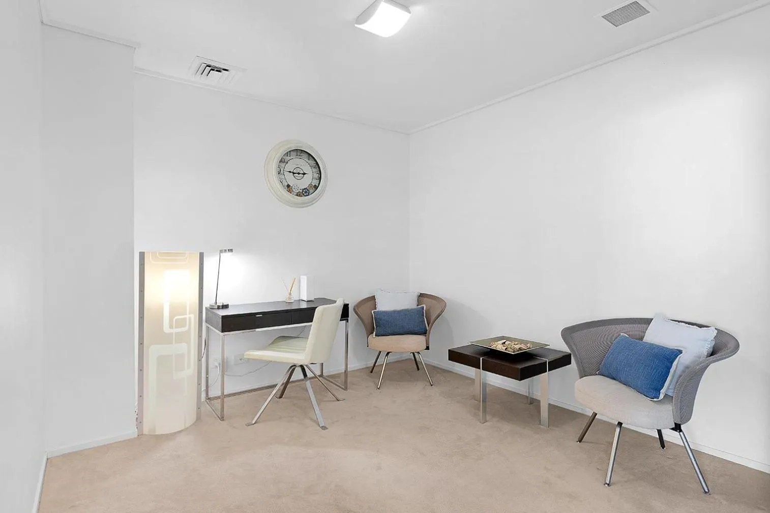 Seating area in Peninsula Airlie Beach