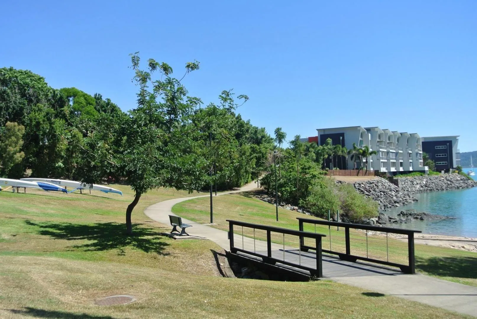 Property building in Peninsula Airlie Beach