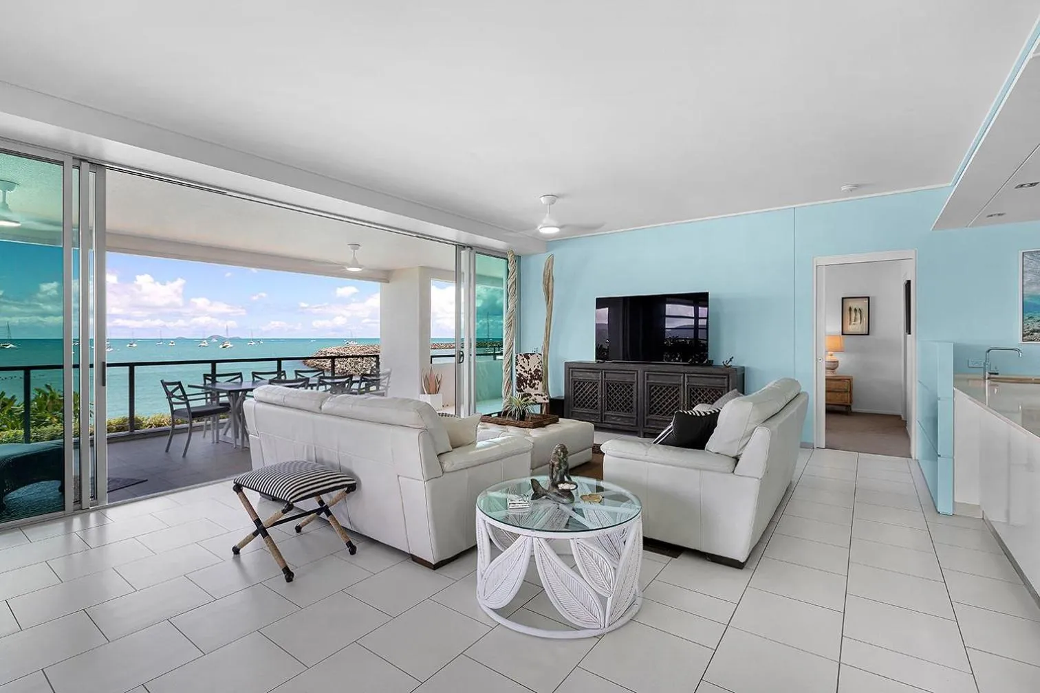 TV and multimedia in Peninsula Airlie Beach