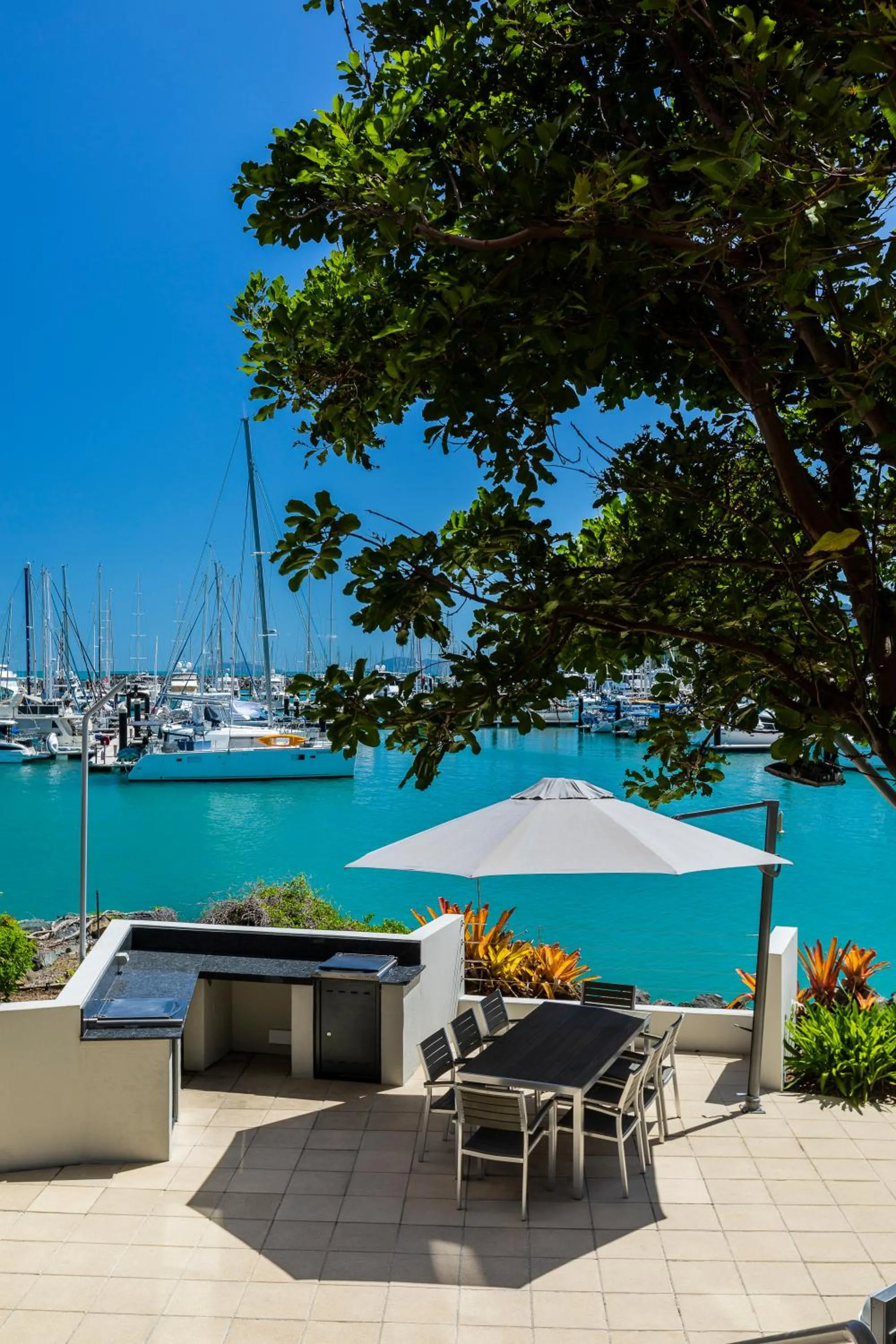 BBQ facilities in Peninsula Airlie Beach