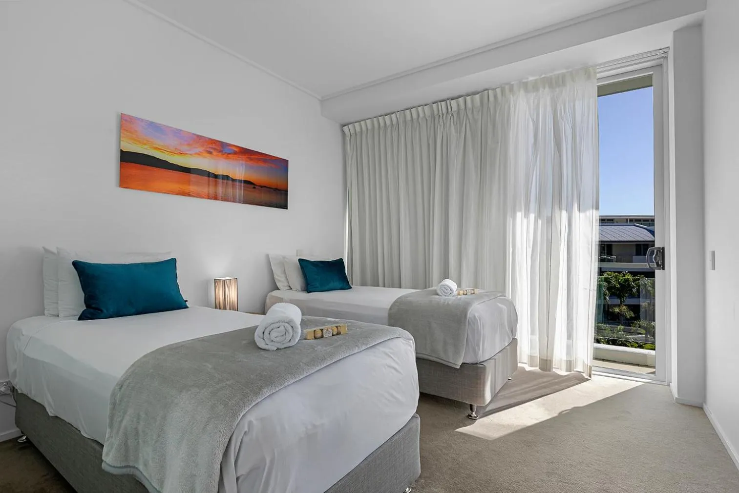 Bedroom, Bed in Peninsula Airlie Beach