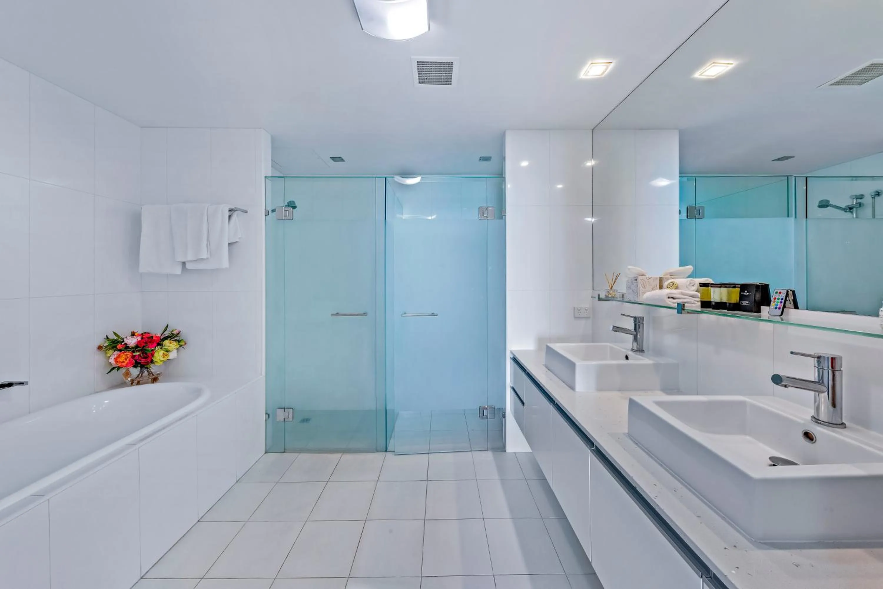 Bathroom in Peninsula Airlie Beach