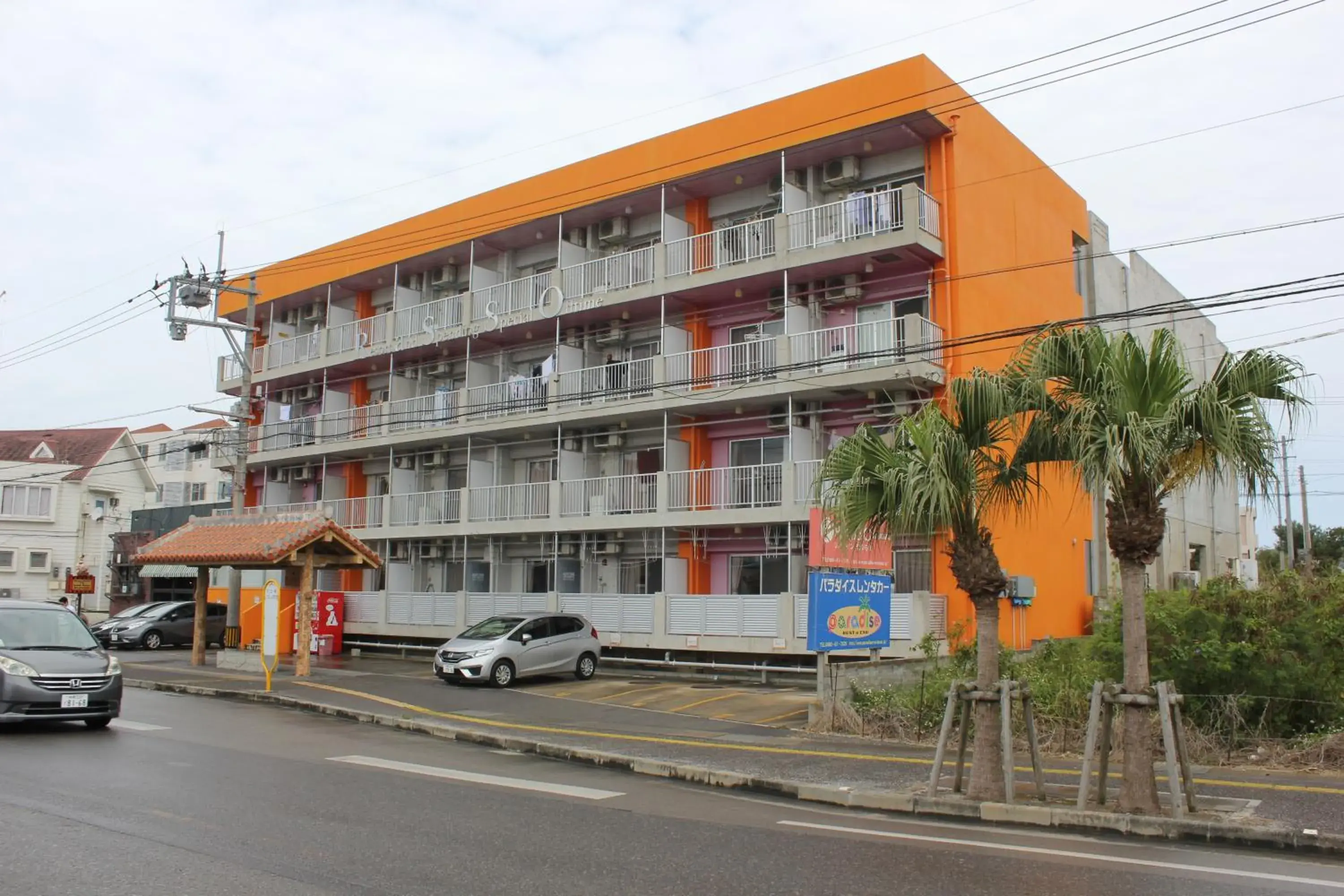 Facade/entrance in Hotel Resort Inn Ishigakijima Facade/entrance in Hotel Resort Inn Ishigakijima