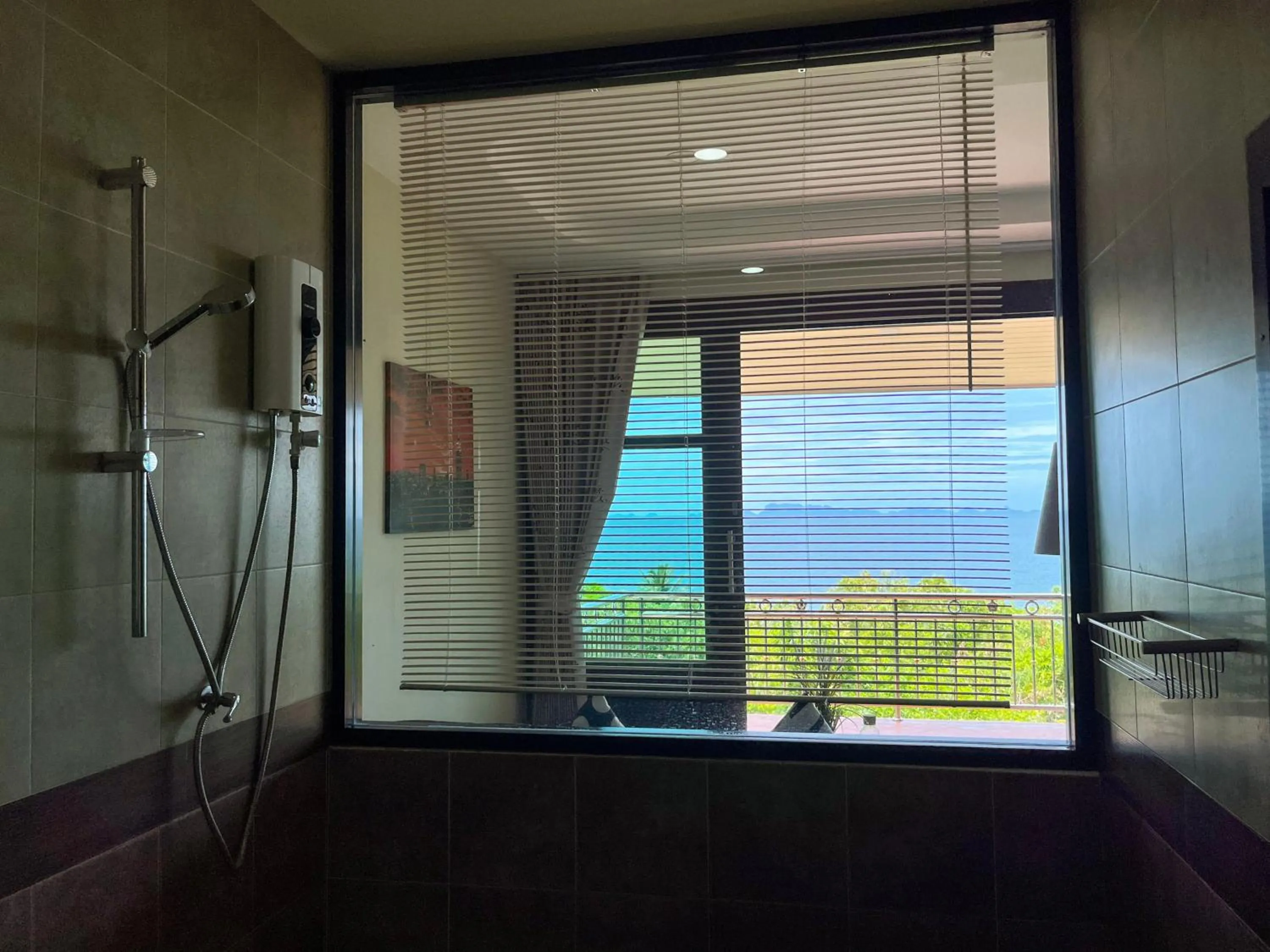 Shower in Golden Hill Resort