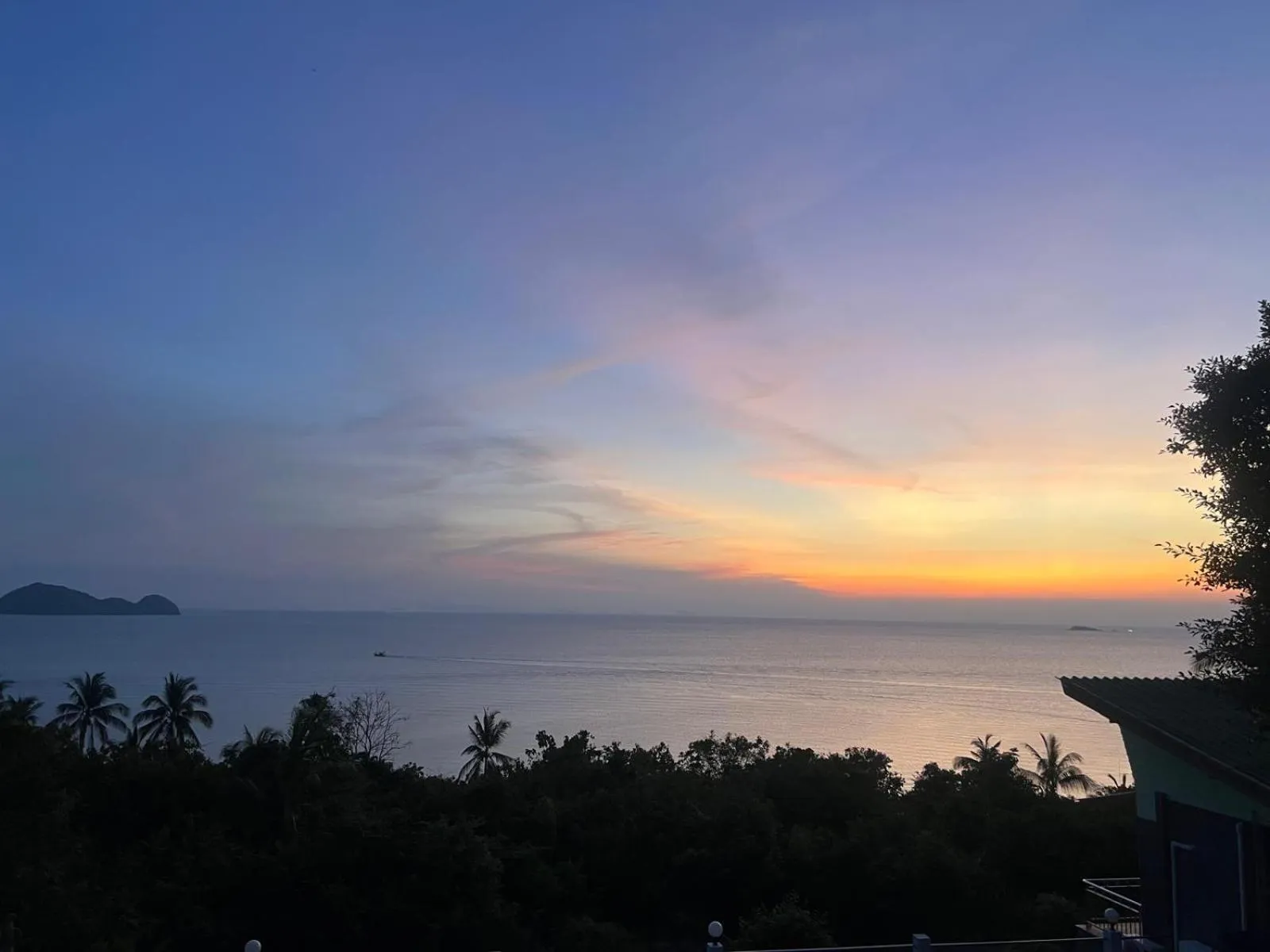 Sunset in Golden Hill Resort