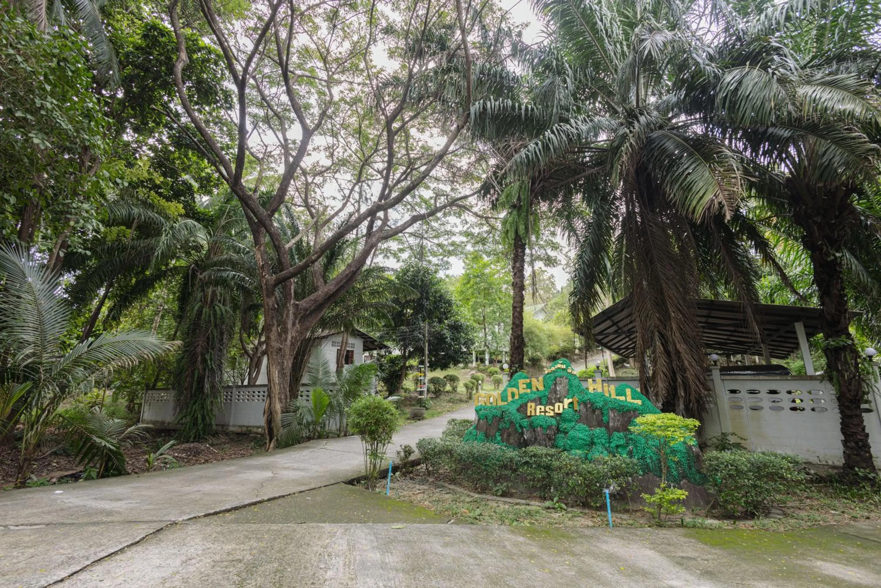 Garden in Golden Hill Resort