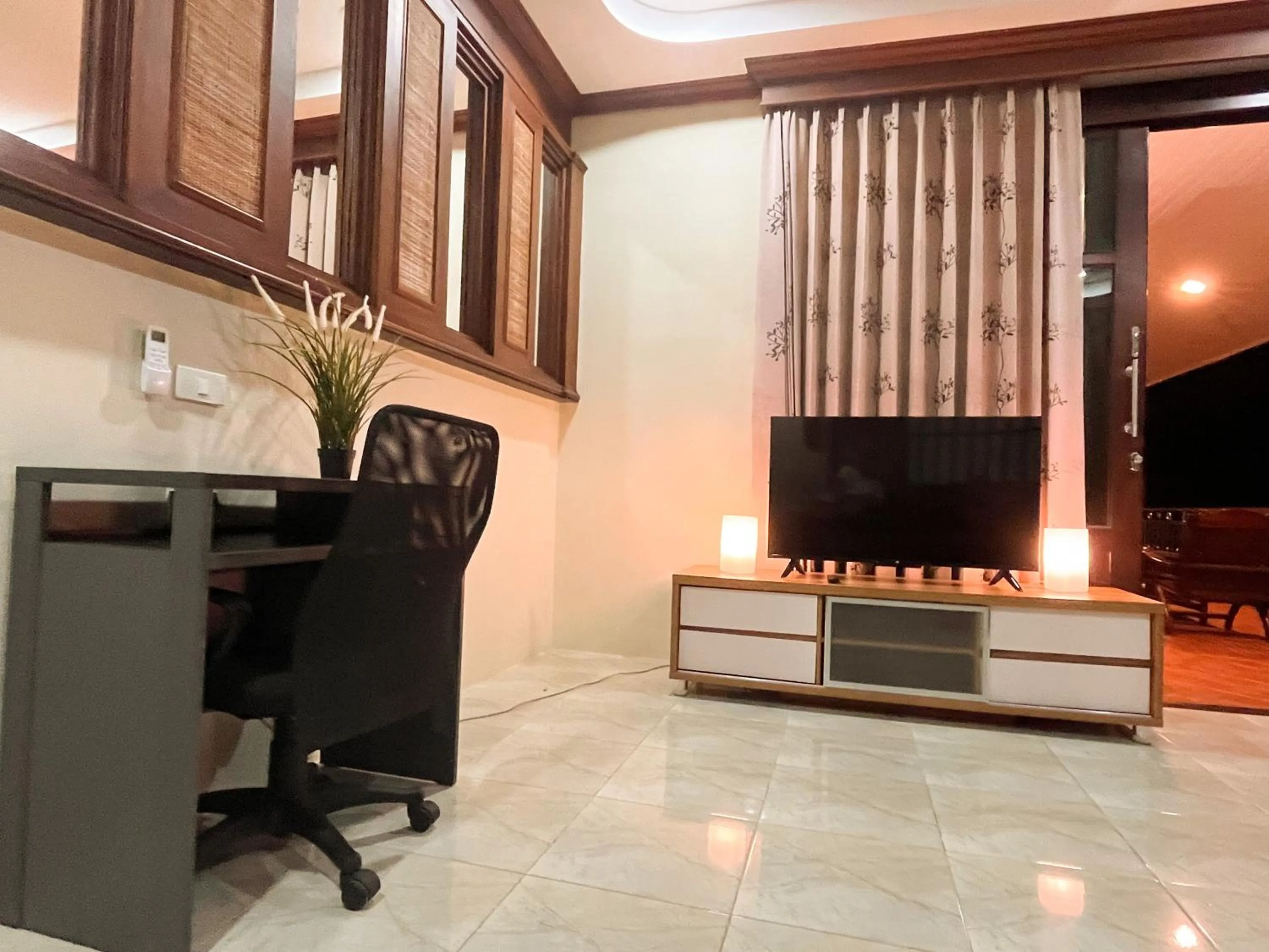 TV and multimedia in Golden Hill Resort