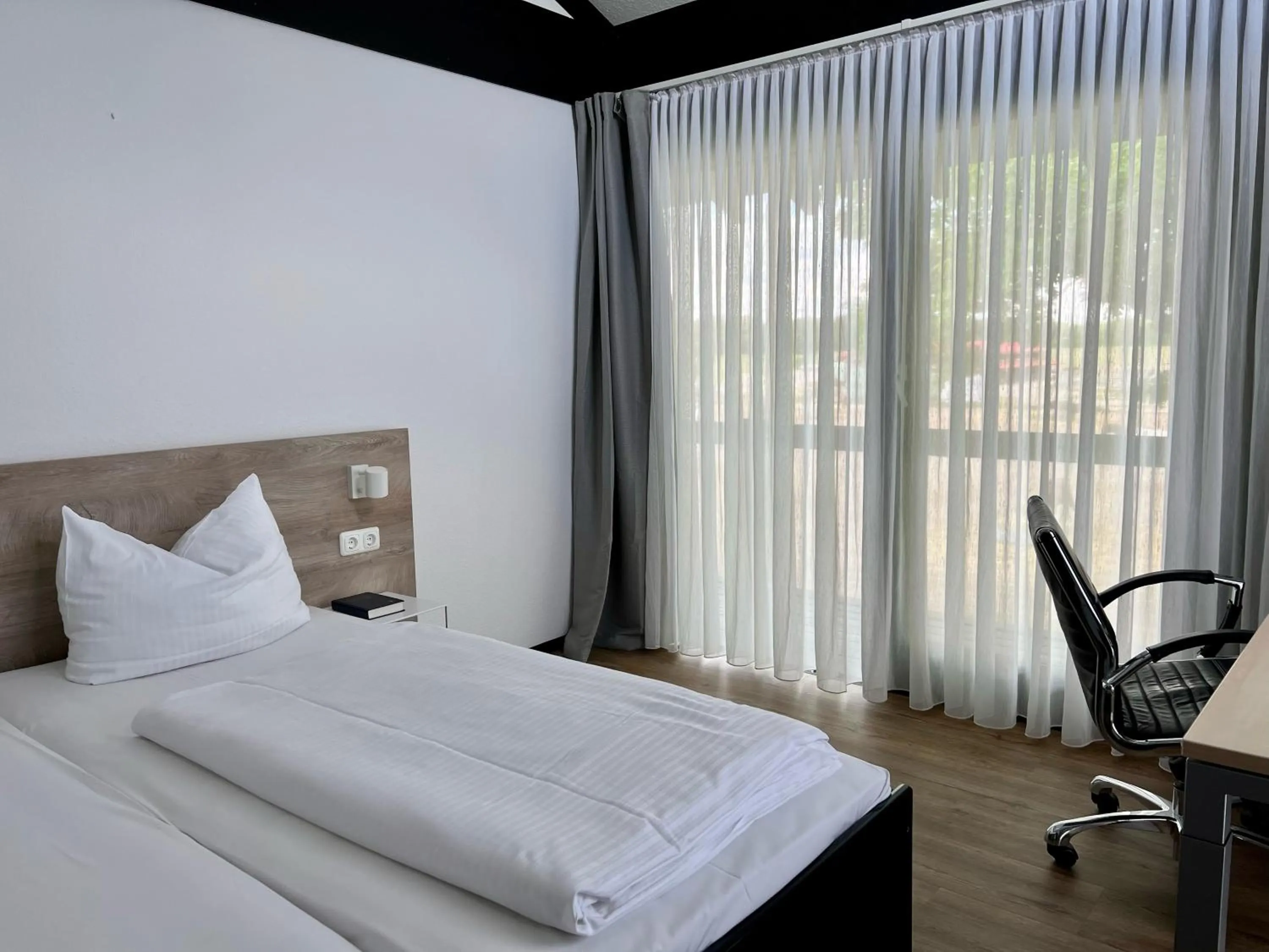 Bed in Hotel My Schildow