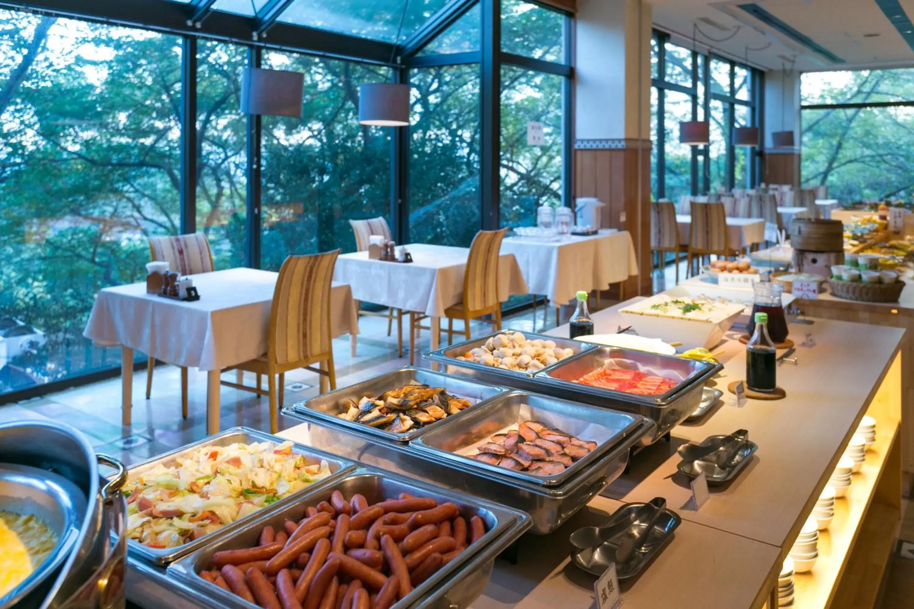 Restaurant/places to eat in Inasayama Kanko Hotel Restaurant/places to eat in Inasayama Kanko Hotel