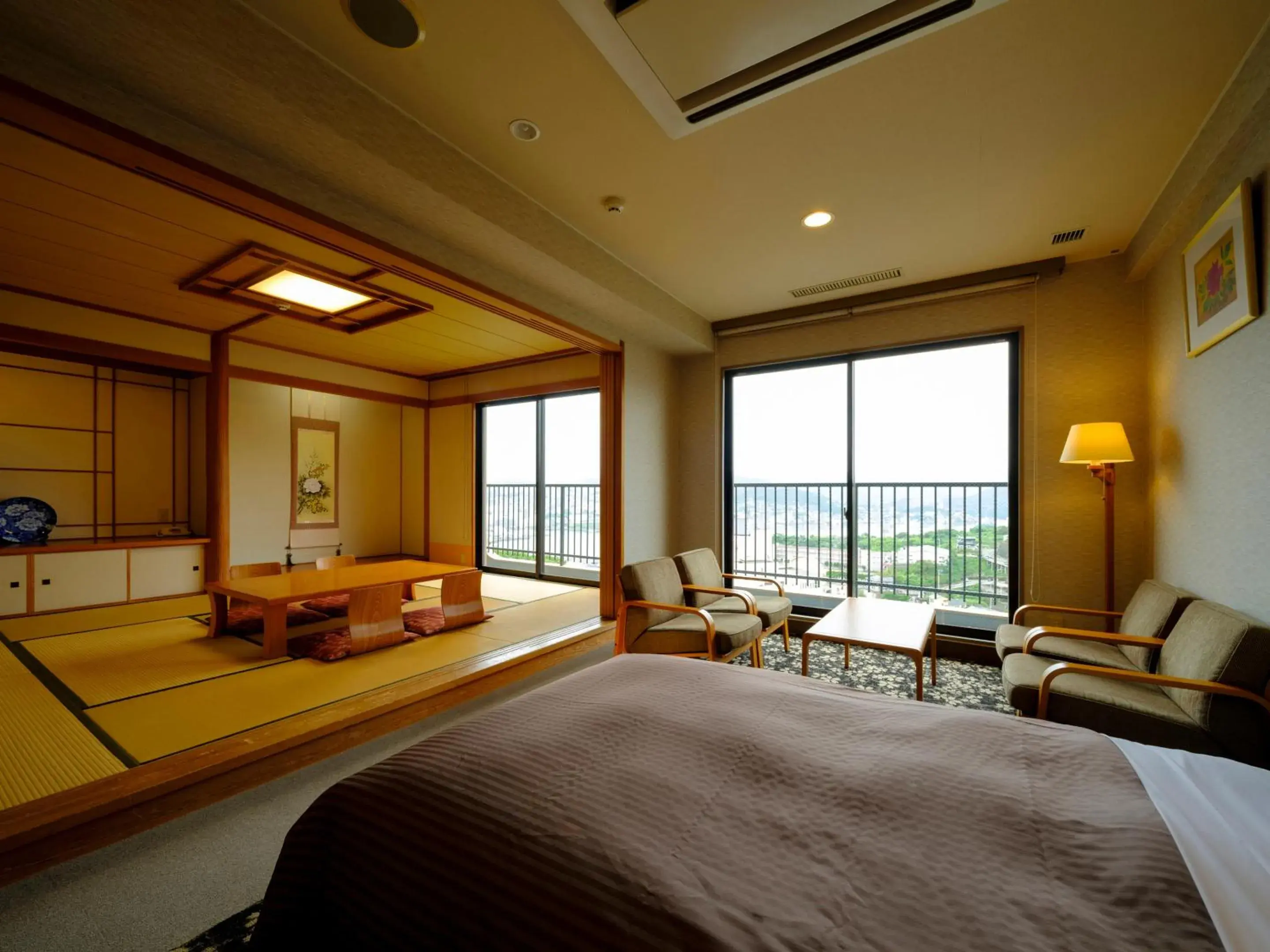 View (from property/room), Bed in Inasayama Kanko Hotel View (from property/room), Bed in Inasayama Kanko Hotel