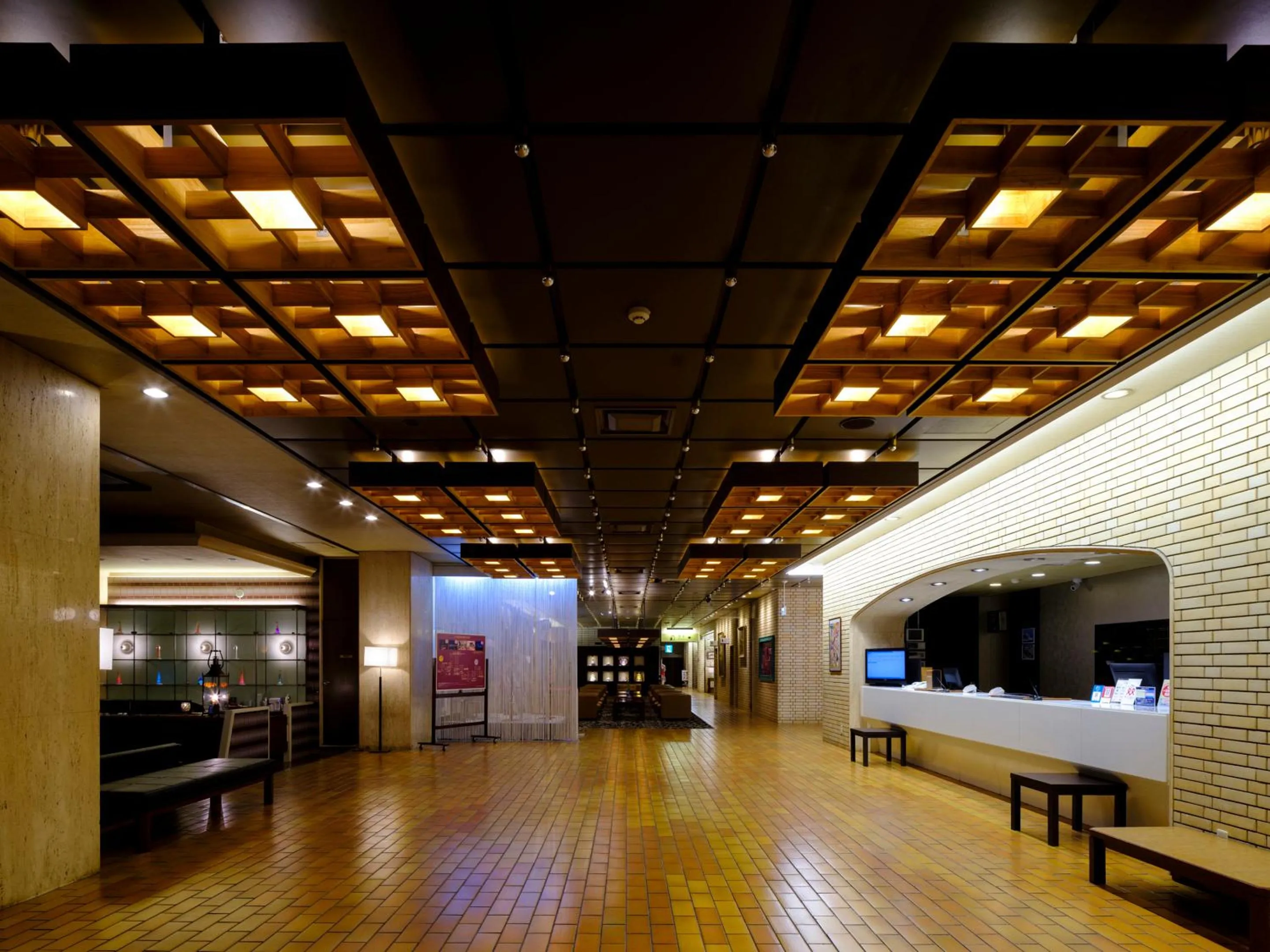 Lobby or reception in Inasayama Kanko Hotel