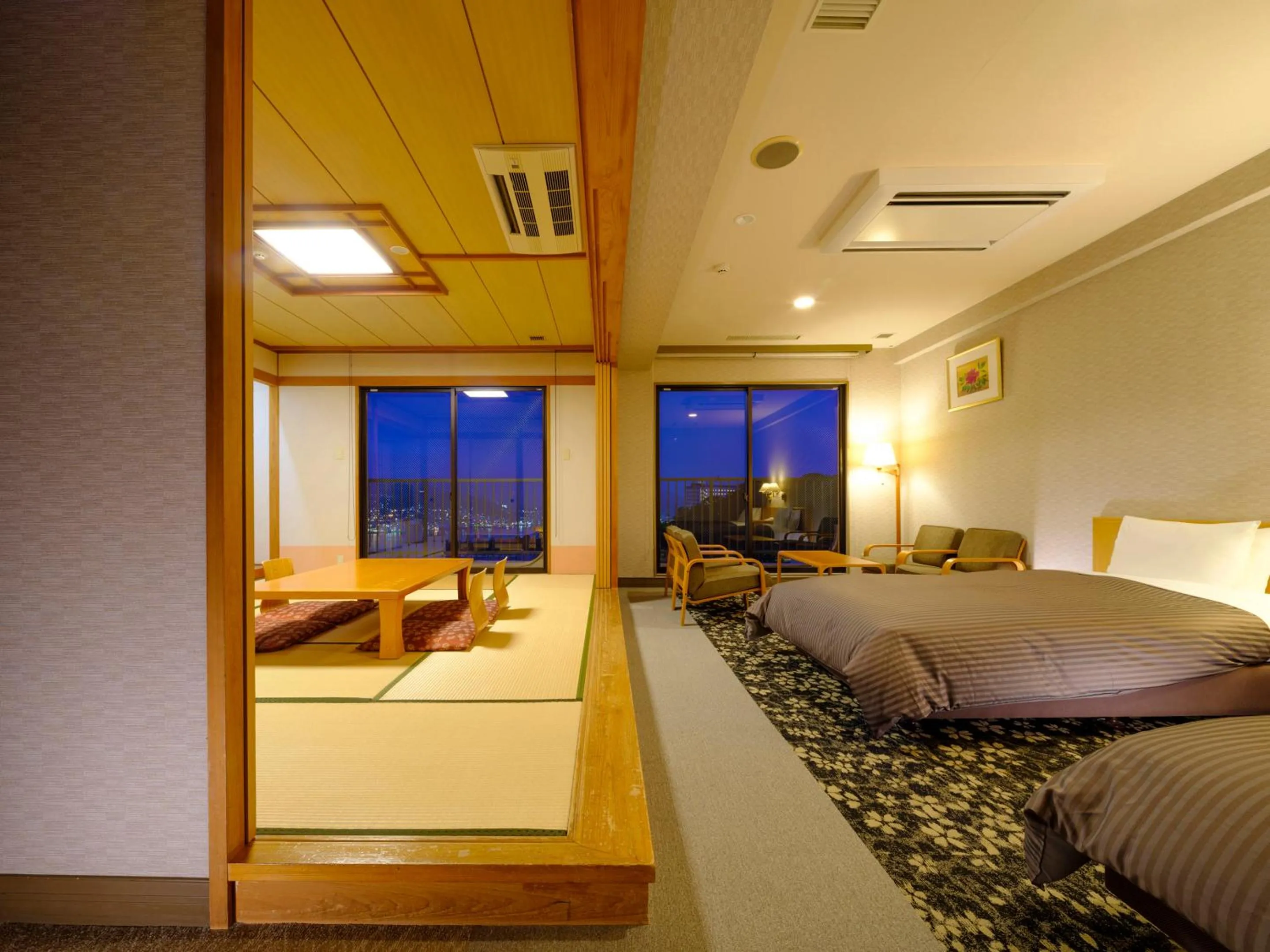 View (from property/room), Bed in Inasayama Kanko Hotel