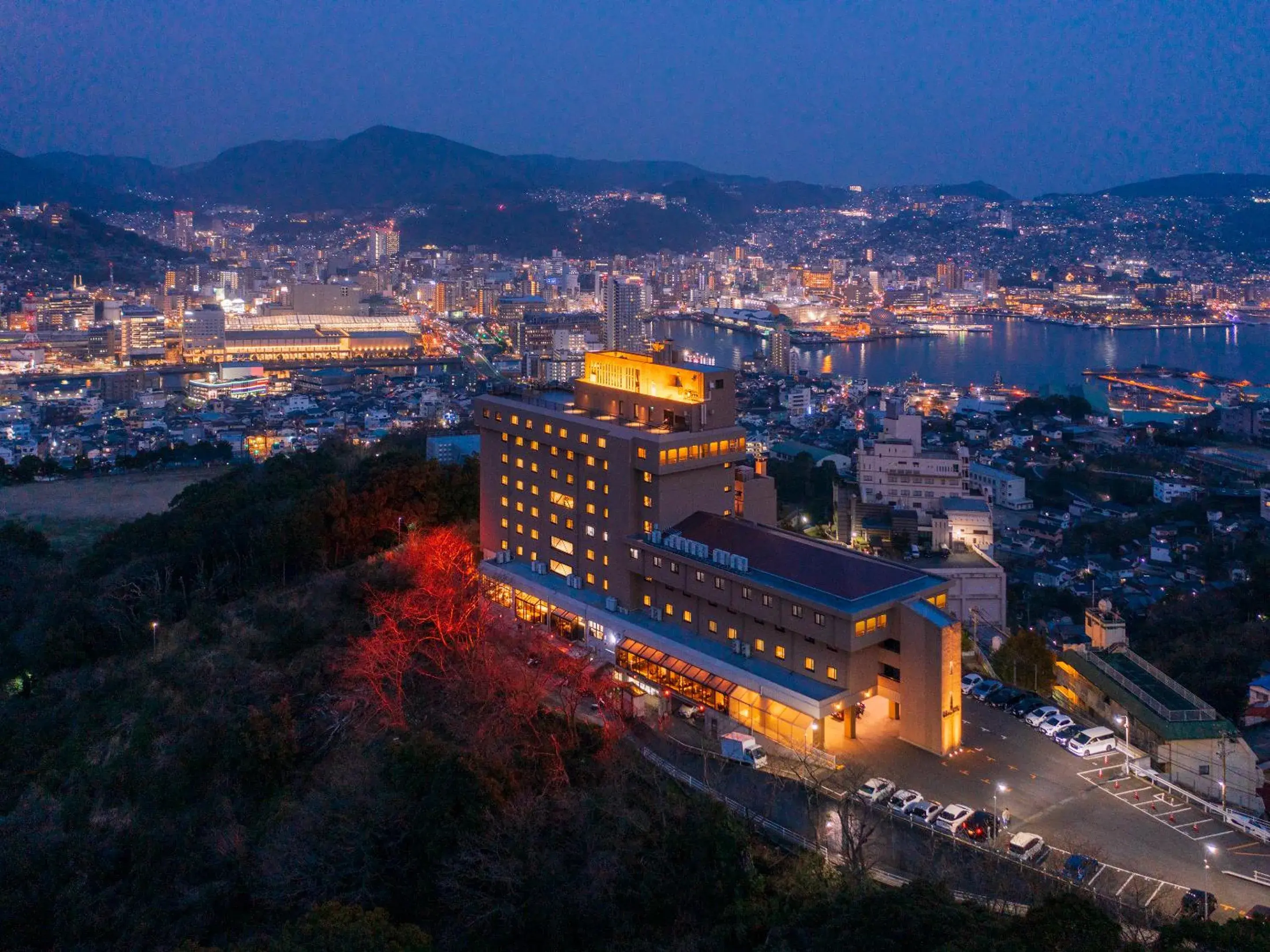 Property building in Inasayama Kanko Hotel Property building in Inasayama Kanko Hotel