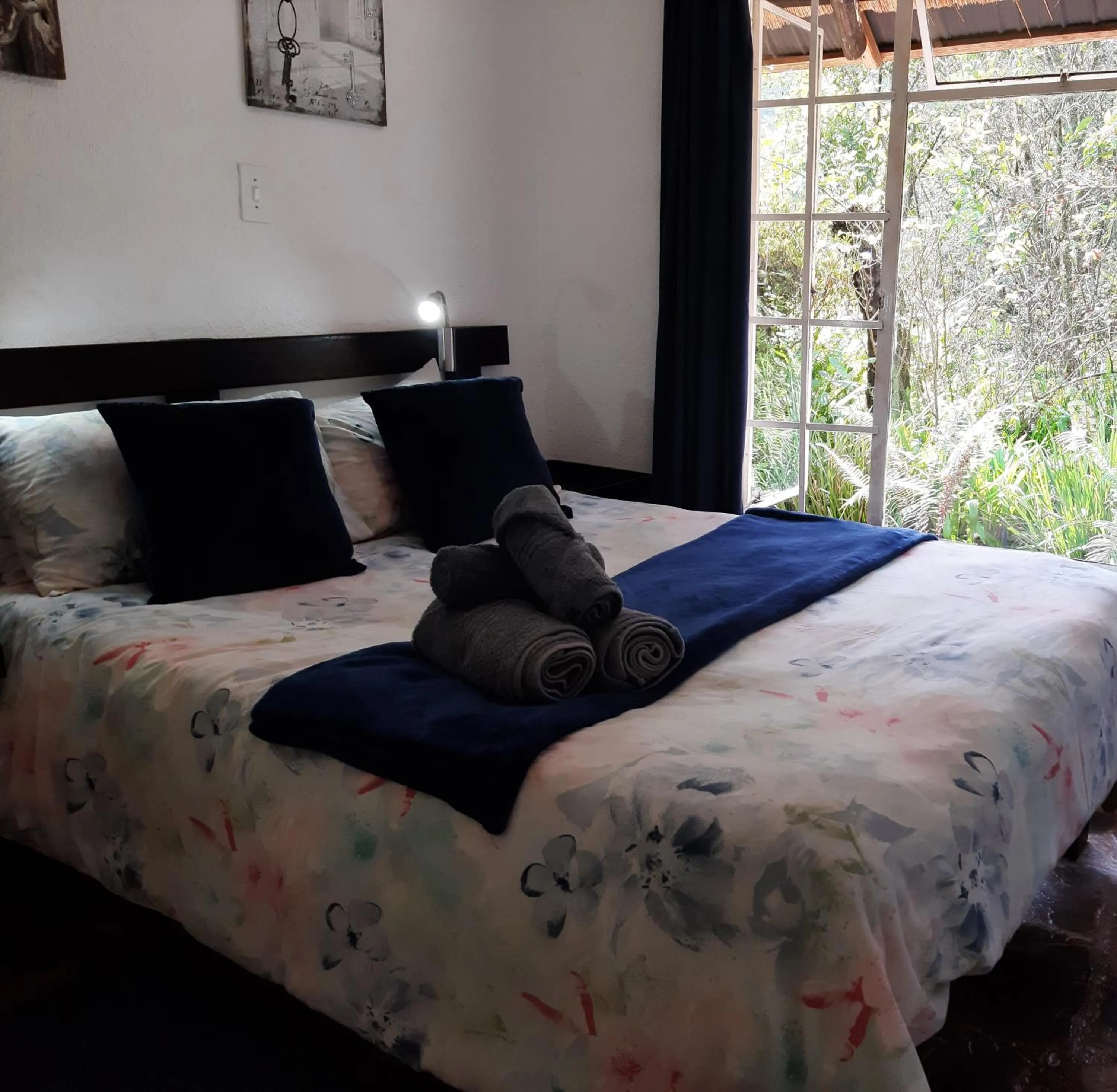 Bedroom, Bed in Sabie Star