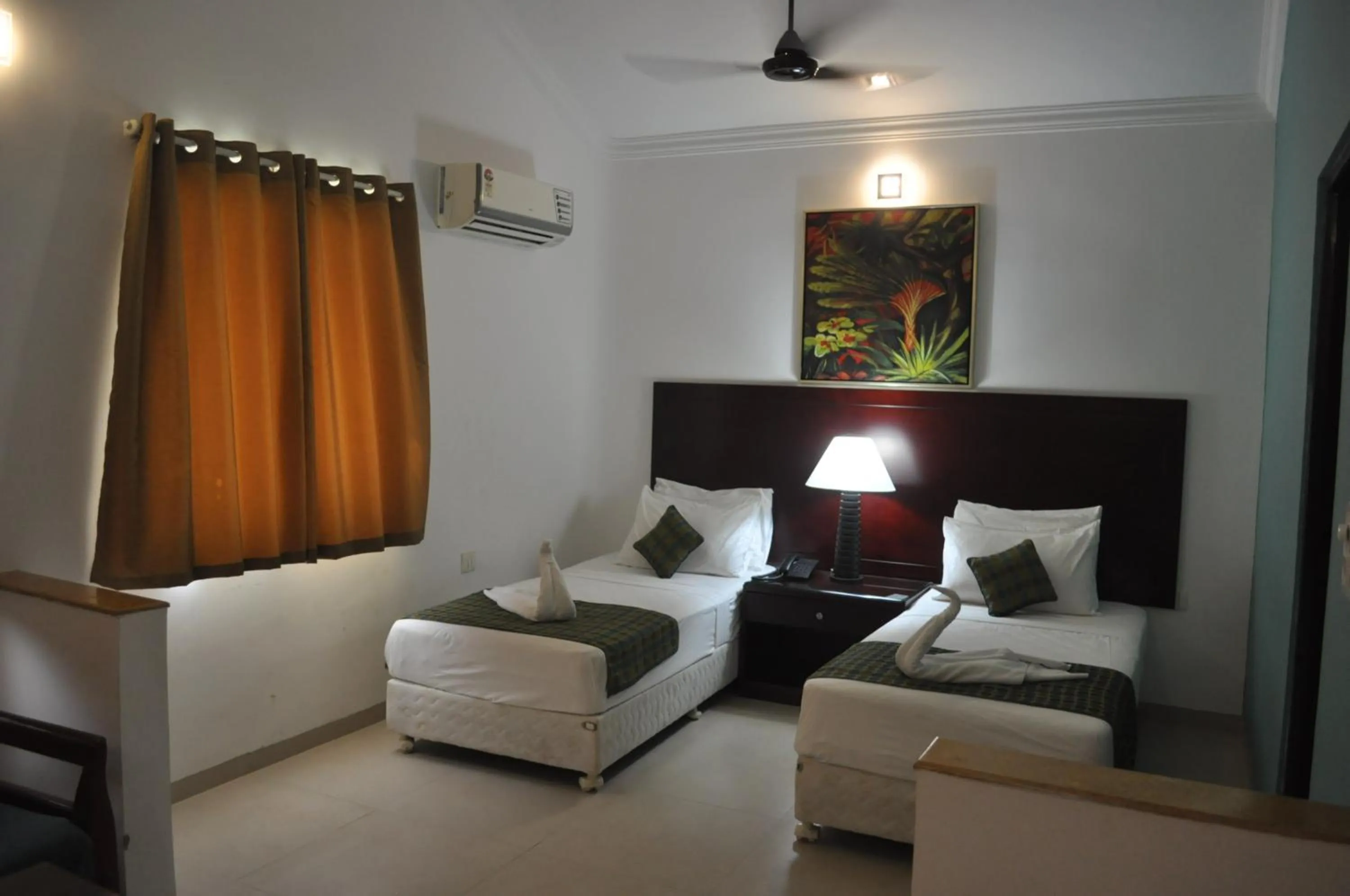 Photo of the whole room, Bed in Colonia Santa Maria