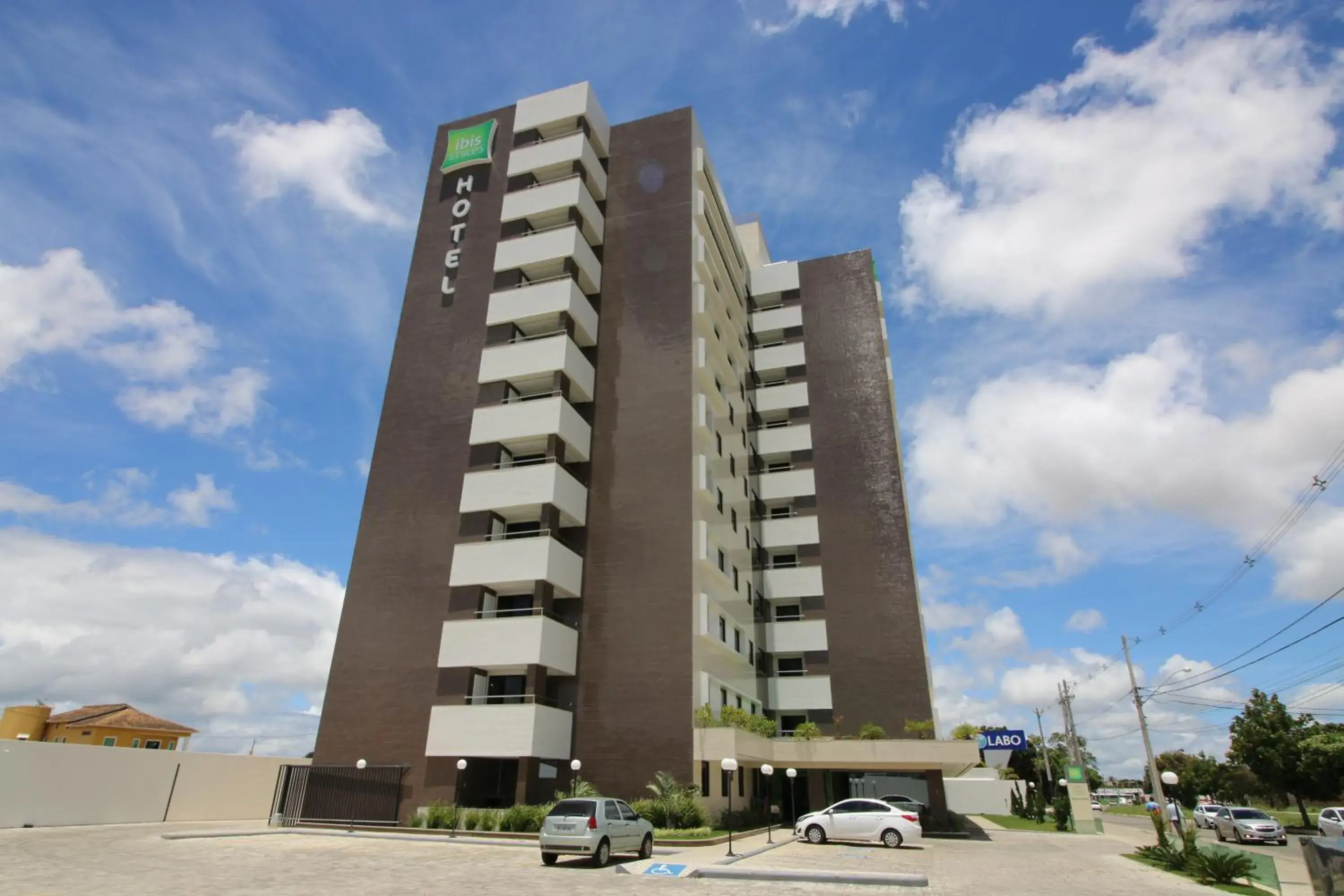 Facade/entrance in ibis Styles Vitoria da Conquista Facade/entrance in ibis Styles Vitoria da Conquista