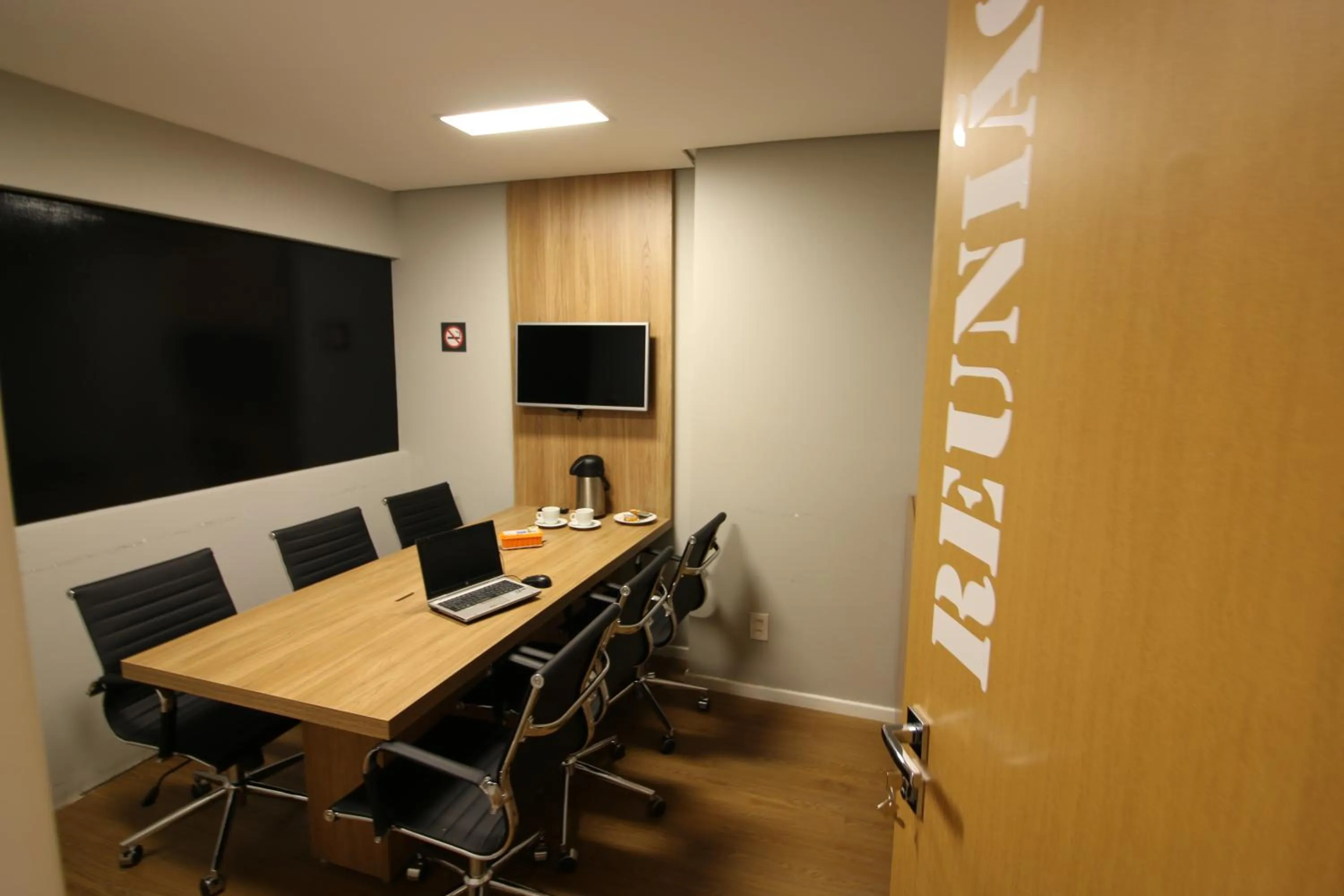 Meeting/conference room in ibis Styles Vitoria da Conquista