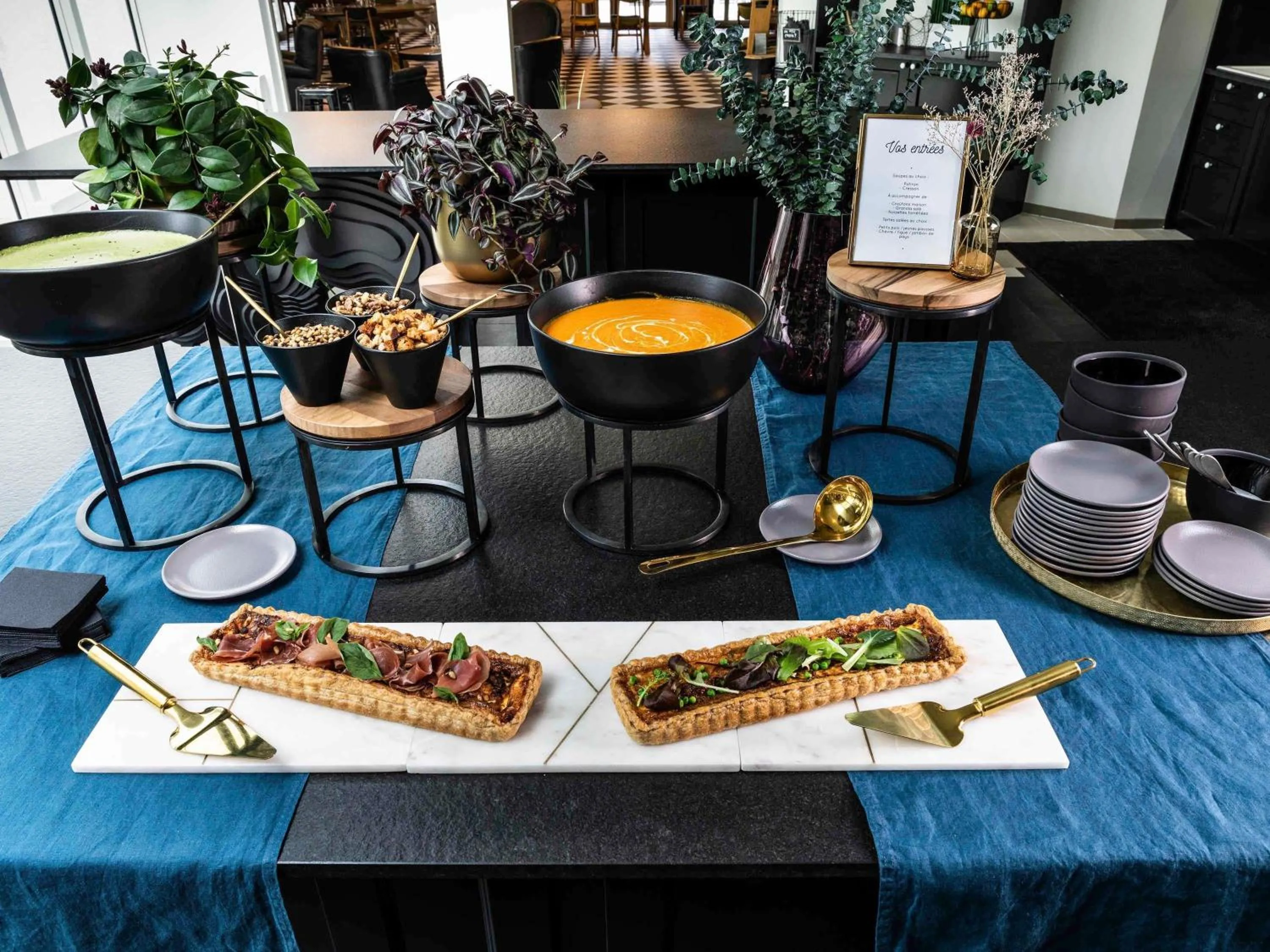 Property building in Novotel Chennai Chamiers Road