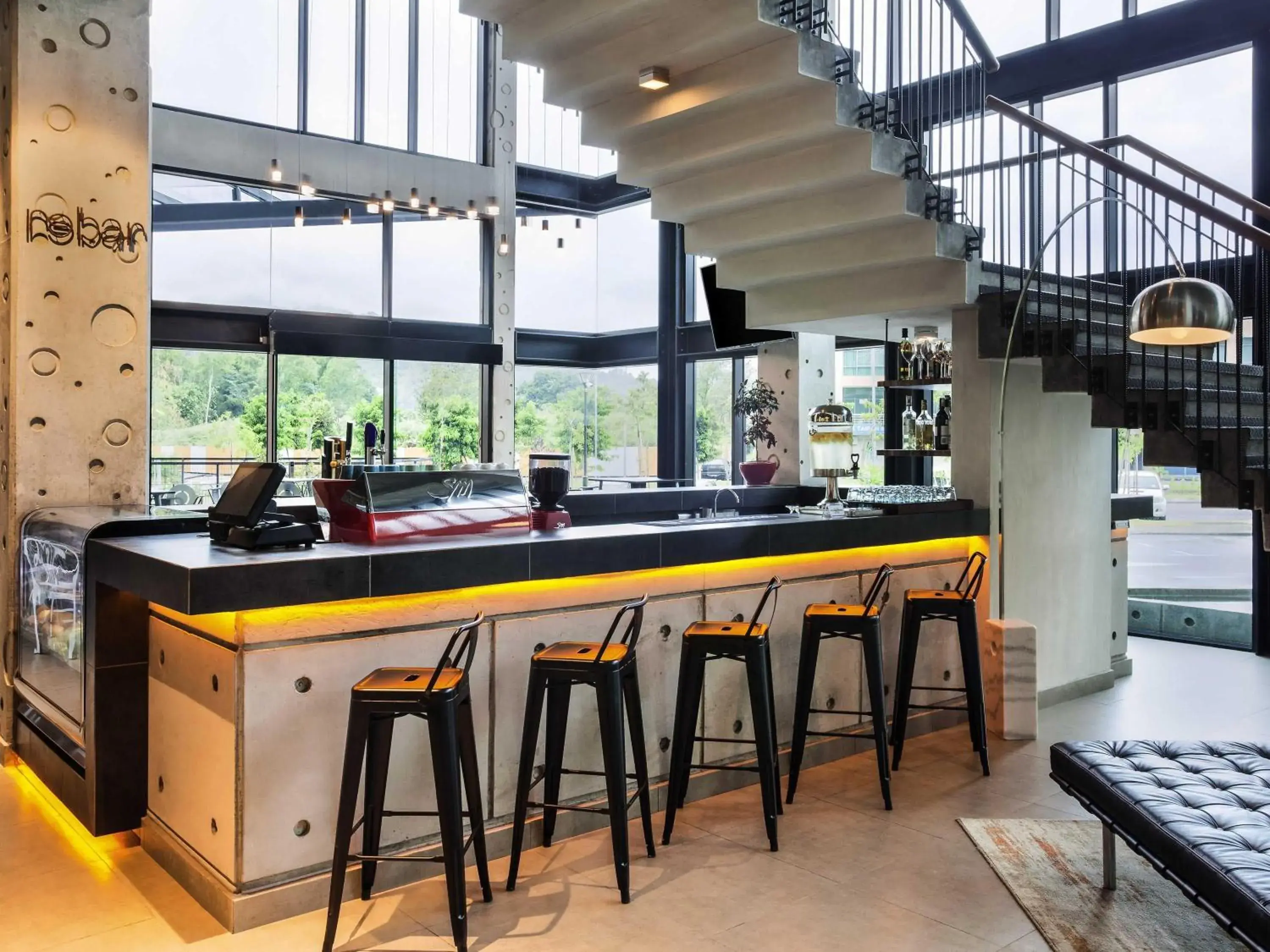 Lounge or bar in ibis Styles Kota Kinabalu Inanam Lounge or bar in ibis Styles Kota Kinabalu Inanam