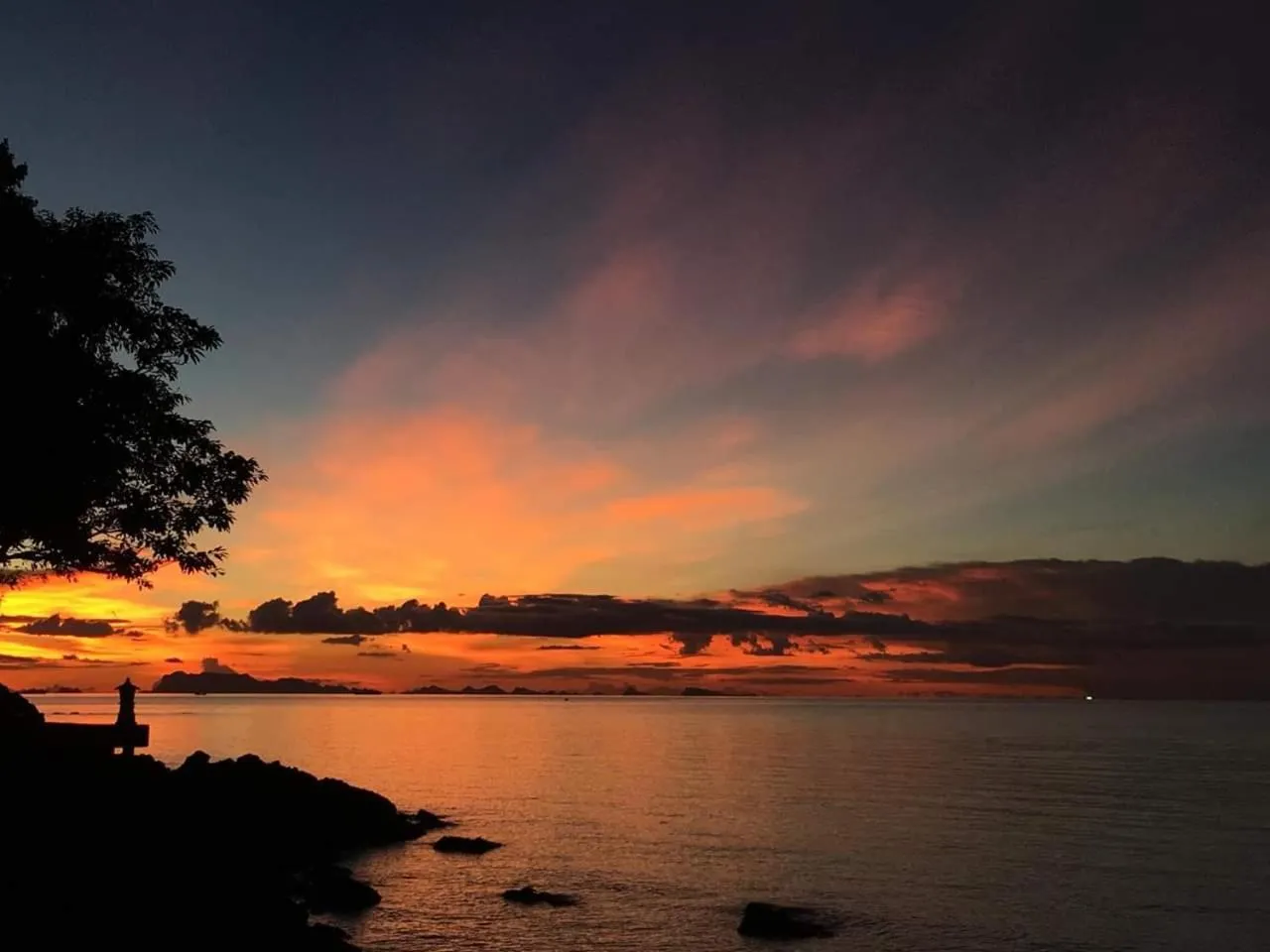 Sunset in Baan Laem Noi Villa's
