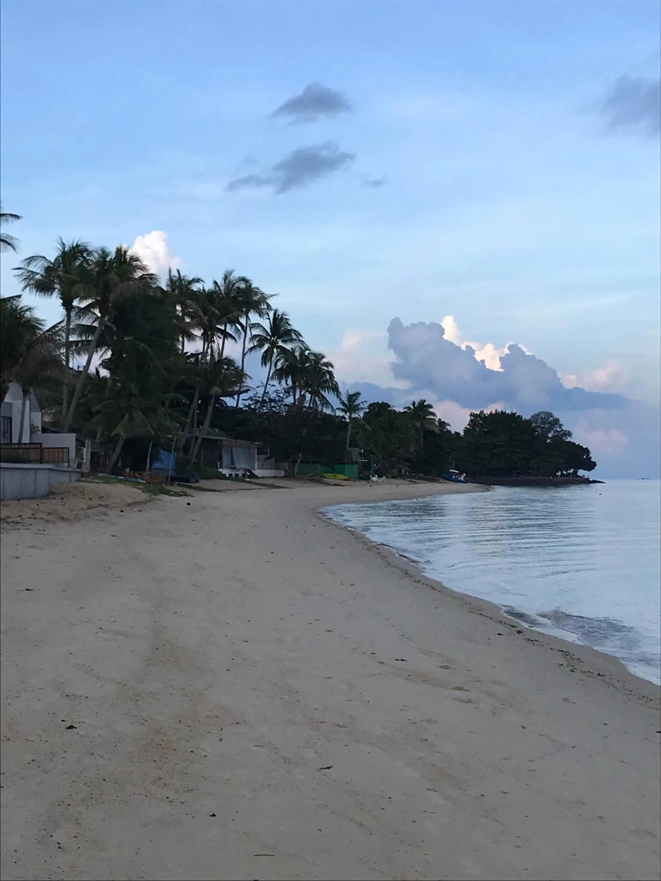 Beach in Baan Laem Noi Villa's