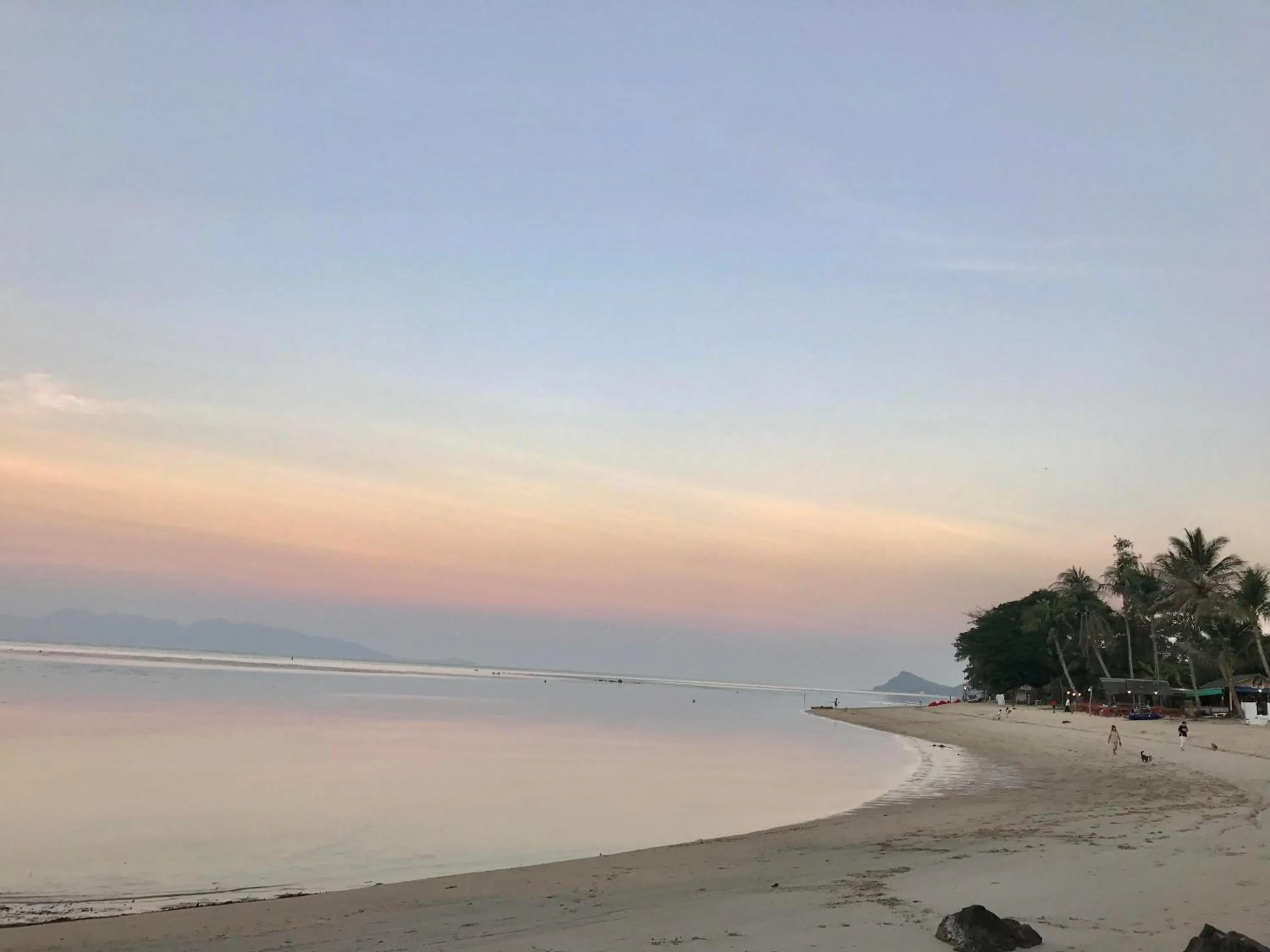 Beach in Baan Laem Noi Villa's