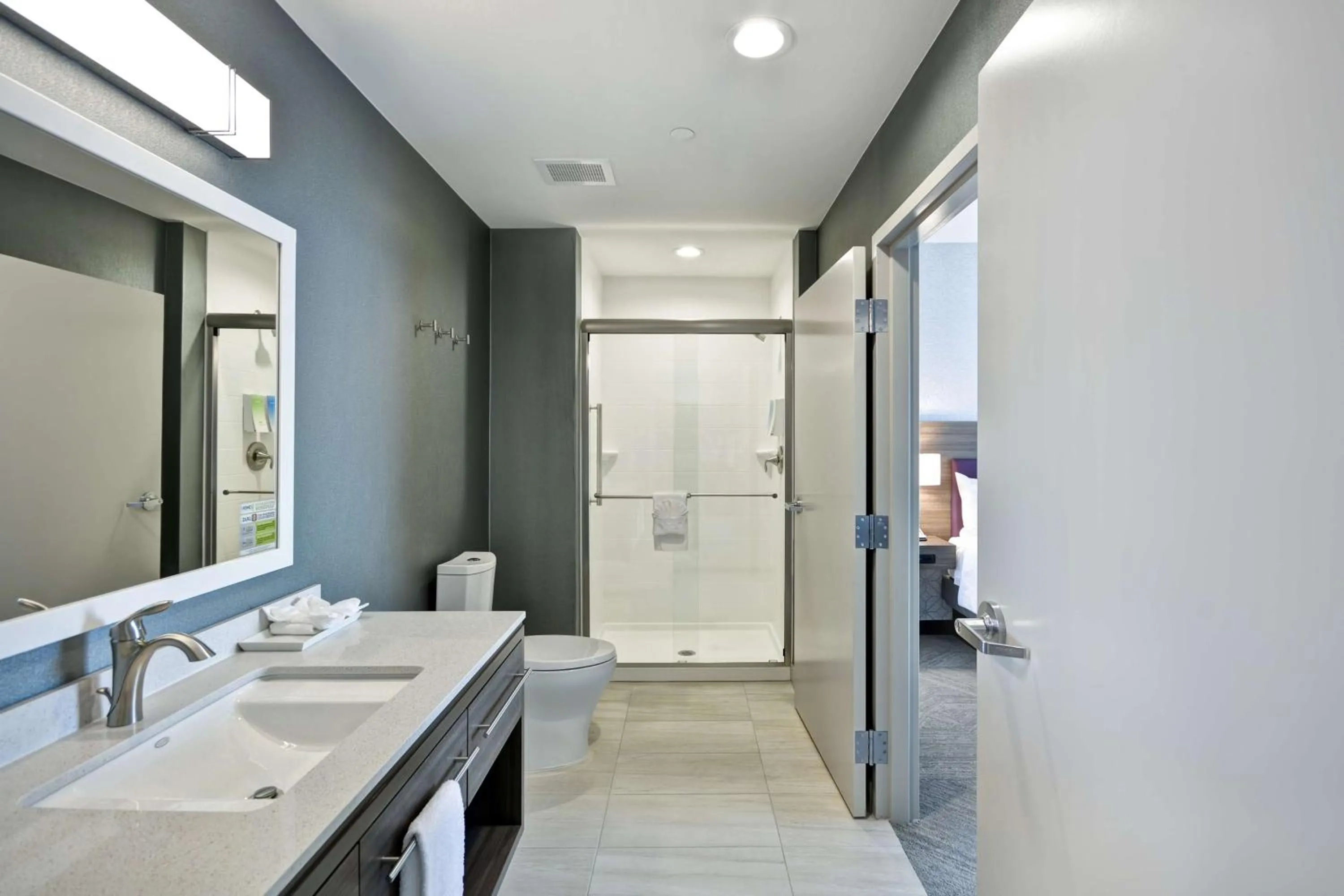 Bathroom in Home2 Suites By Hilton Plano Richardson