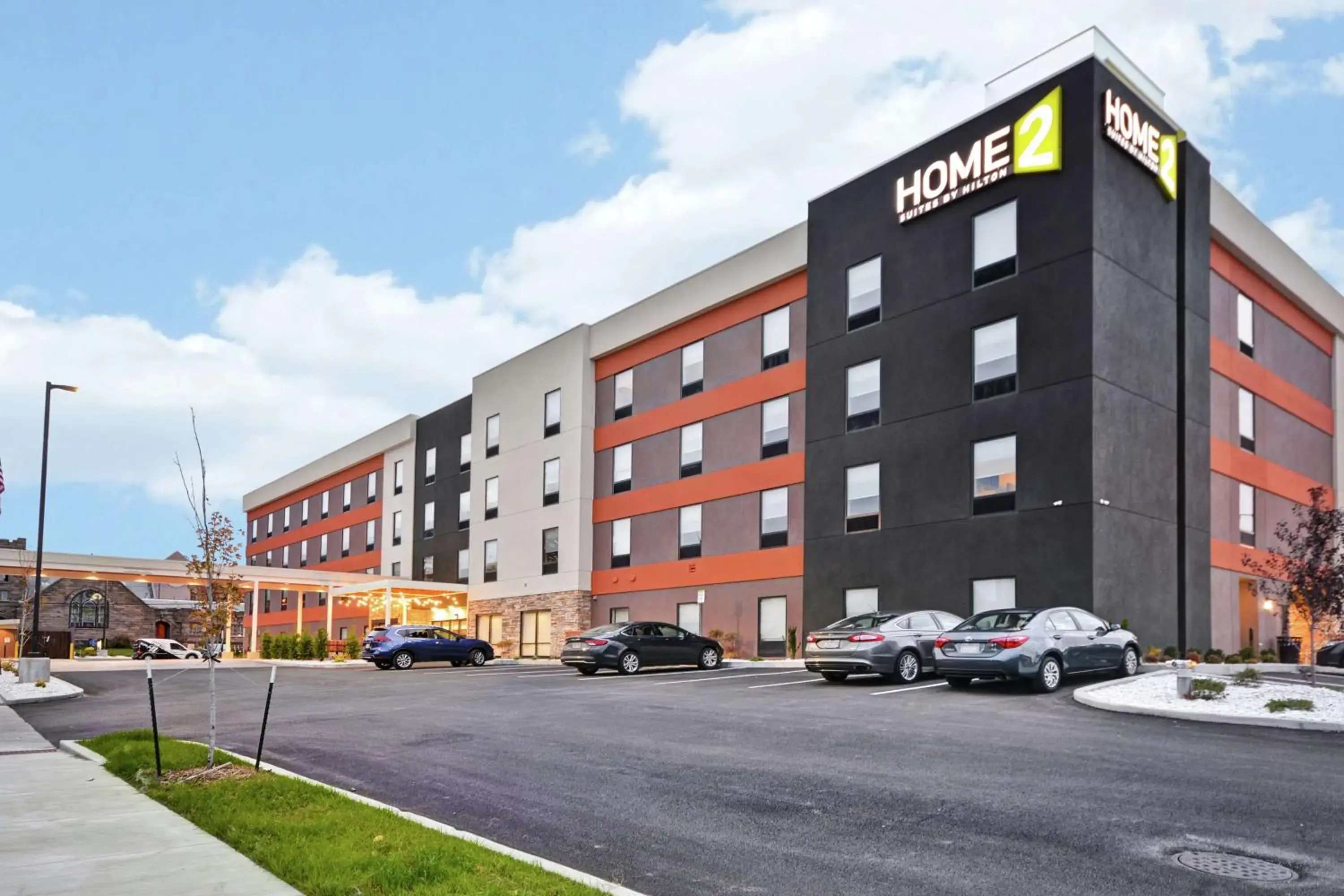 Property building in Home2 Suites By Hilton Carbondale Property building in Home2 Suites By Hilton Carbondale