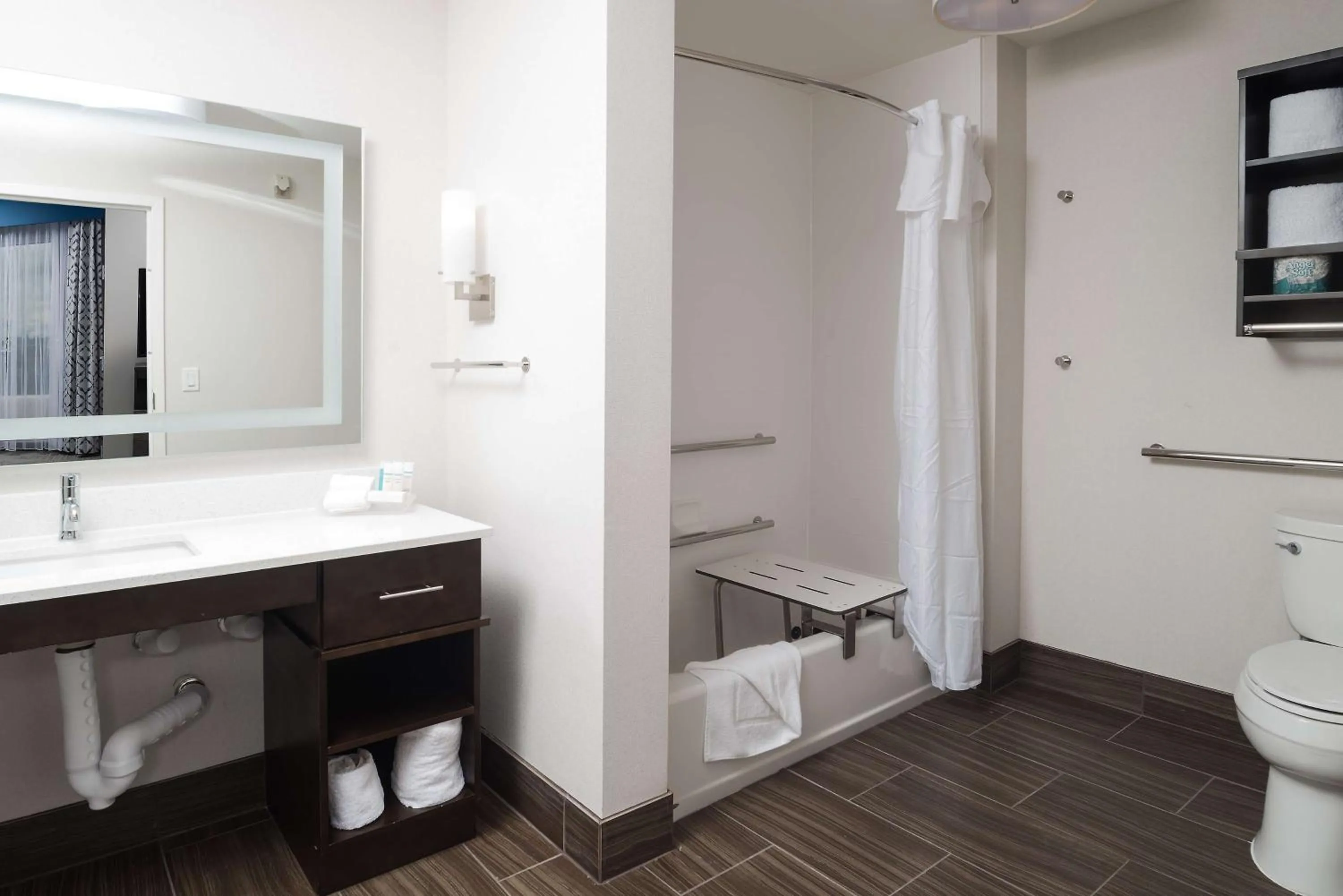 Bathroom in Homewood Suites By Hilton Tulsa Catoosa
