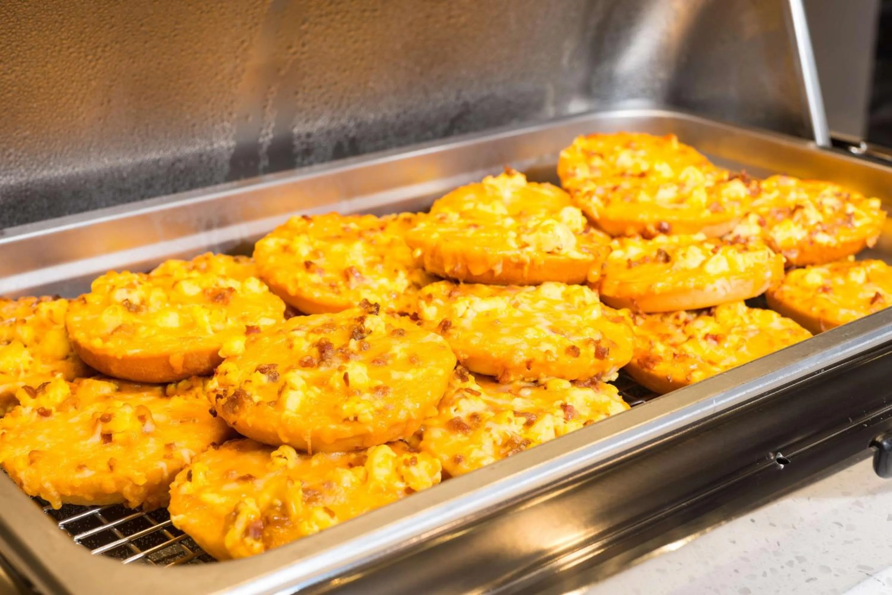 Dining area in Homewood Suites By Hilton Tulsa Catoosa
