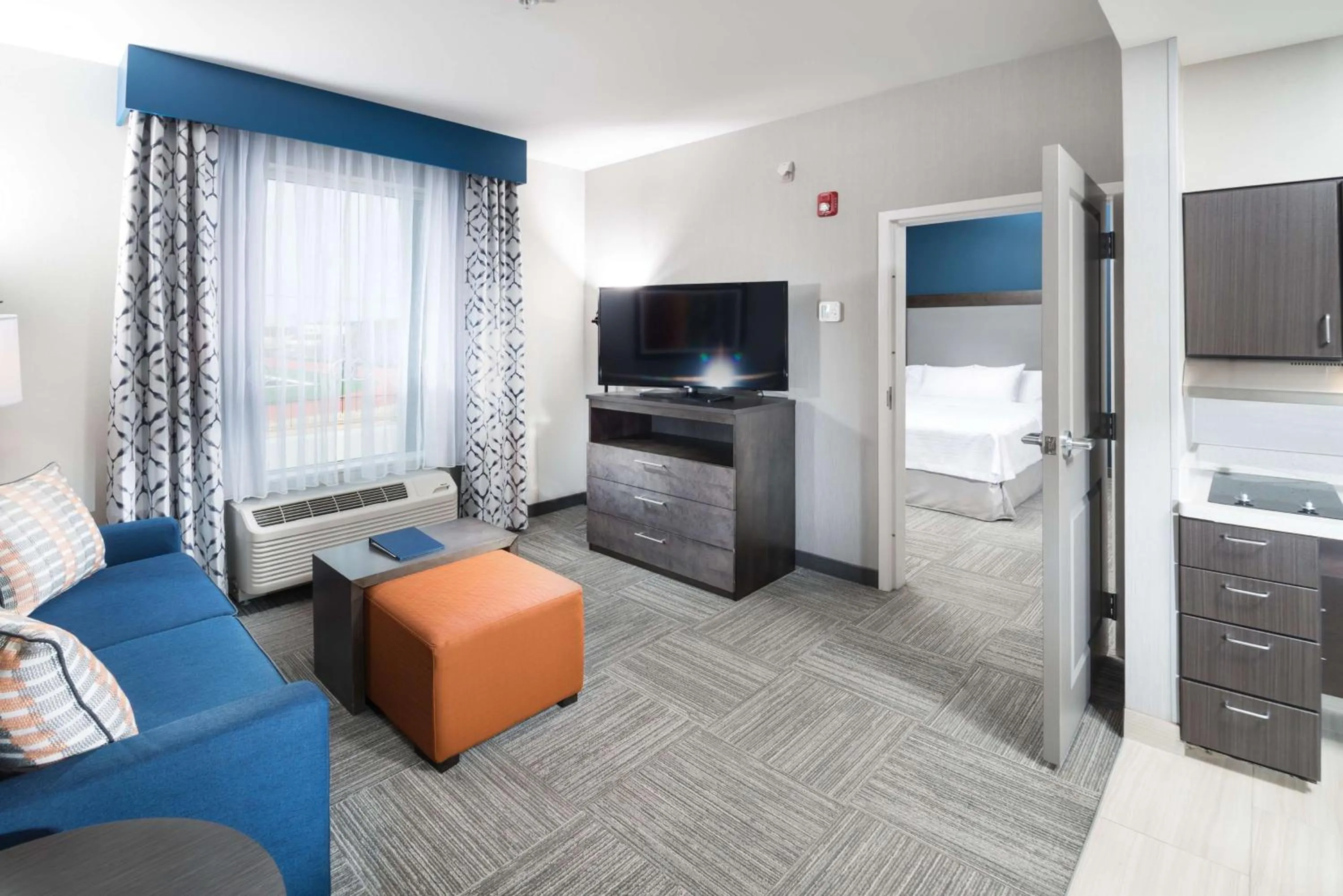 Bedroom in Homewood Suites By Hilton Tulsa Catoosa