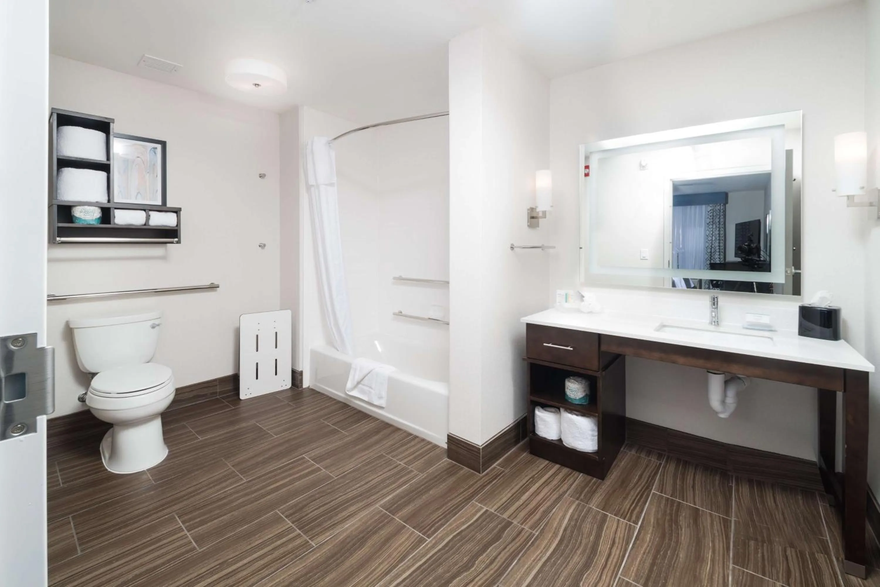 Bathroom in Homewood Suites By Hilton Tulsa Catoosa