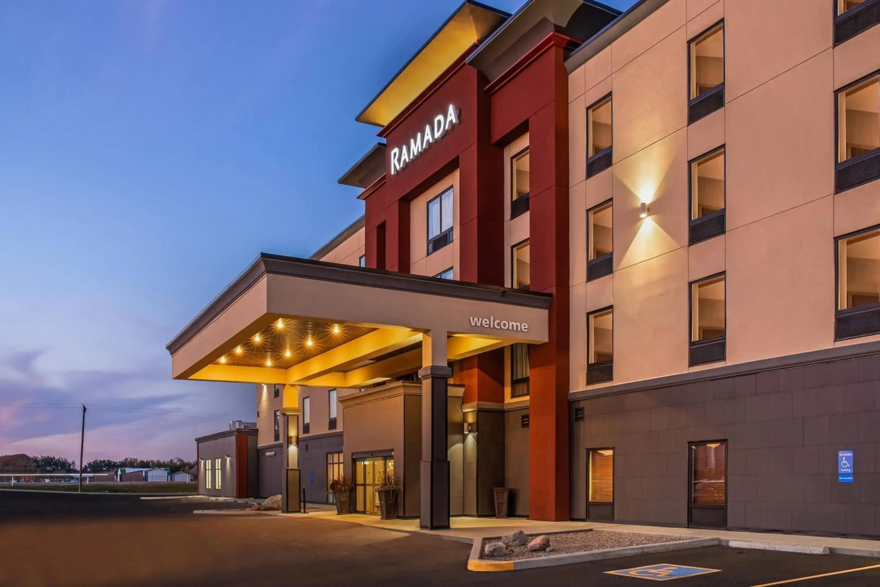 Property building in Ramada by Wyndham St Paul AB Property building in Ramada by Wyndham St Paul AB